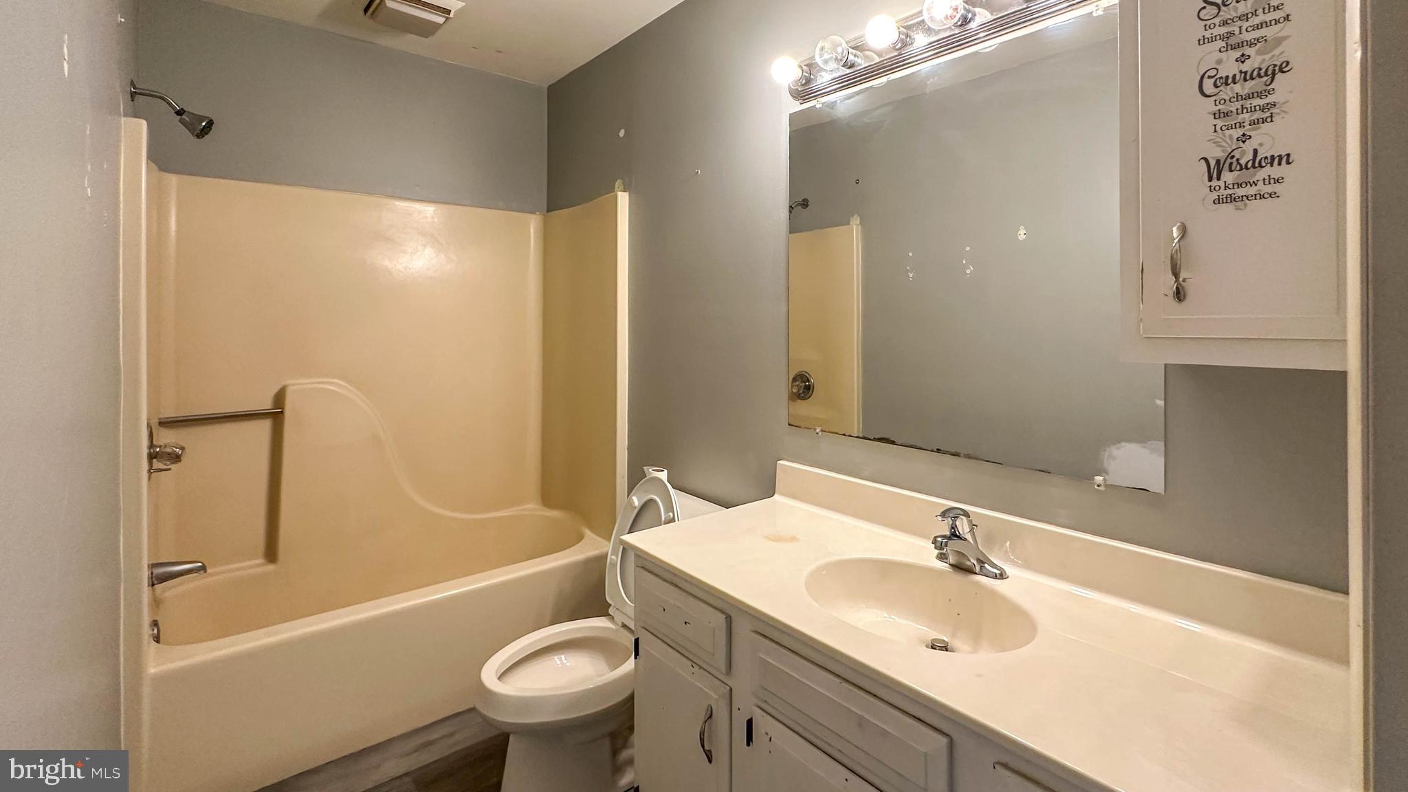 CROWN POINT - Residential Lease