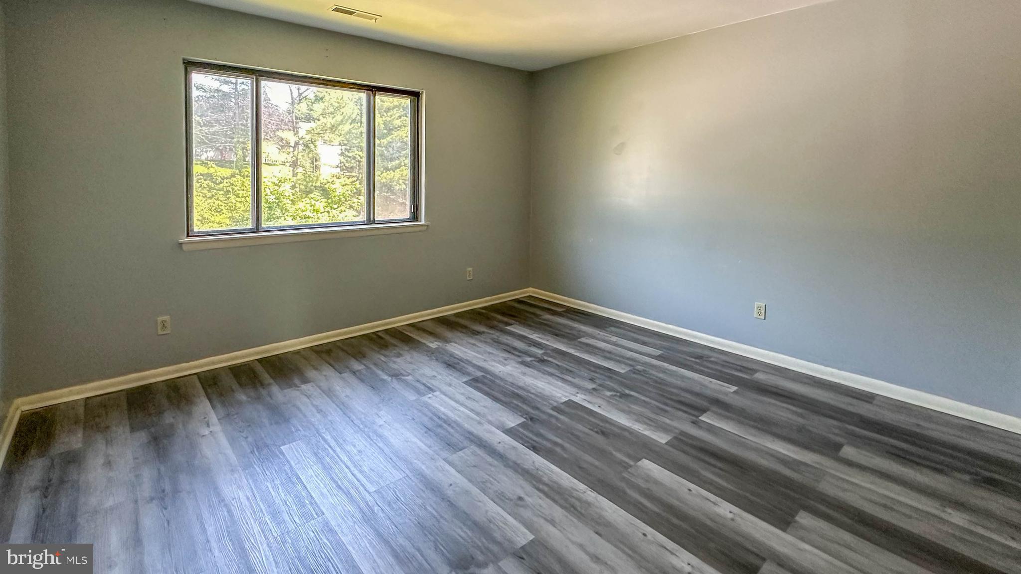 CROWN POINT - Residential Lease