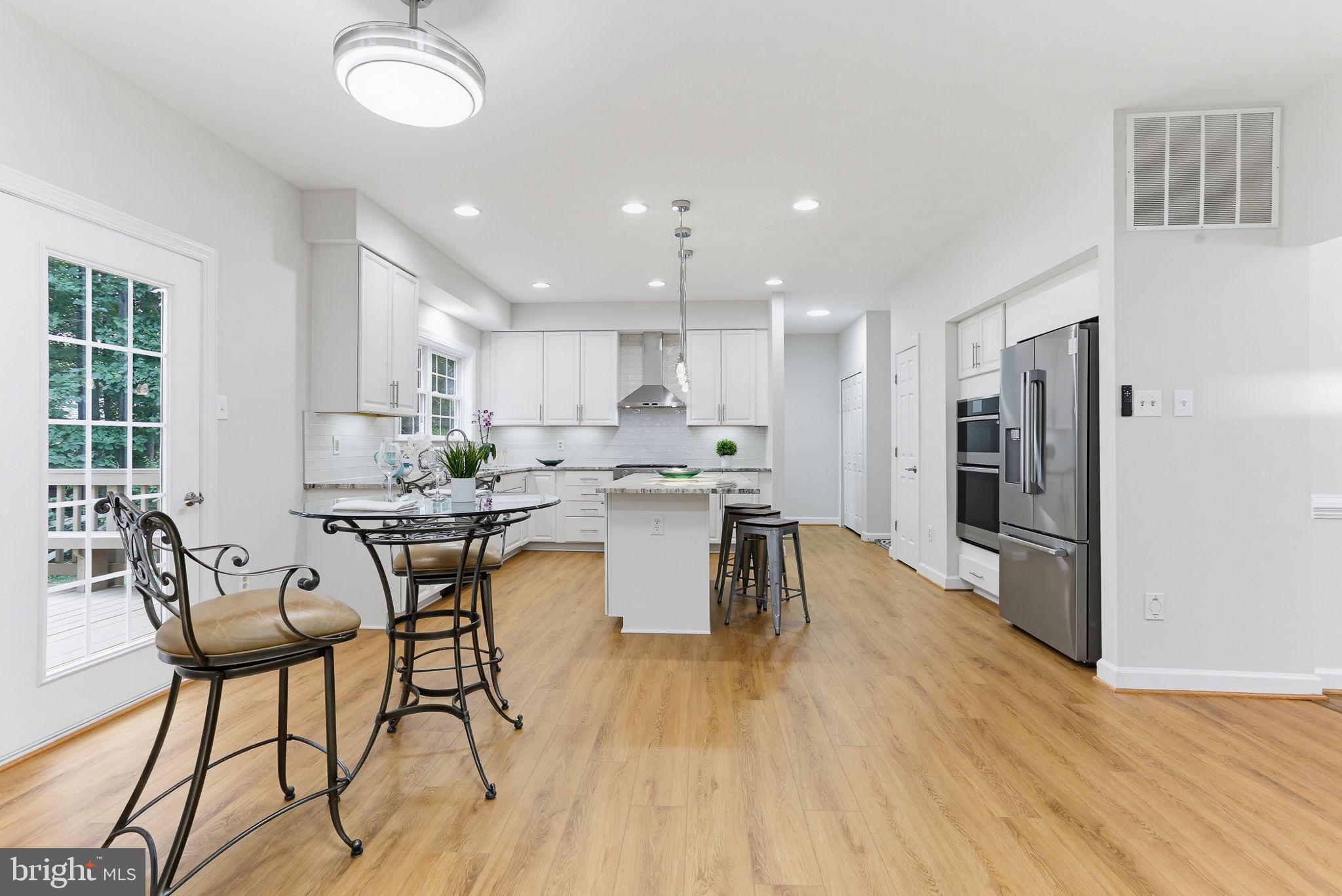 6121 TROTTER RIDGE COURT