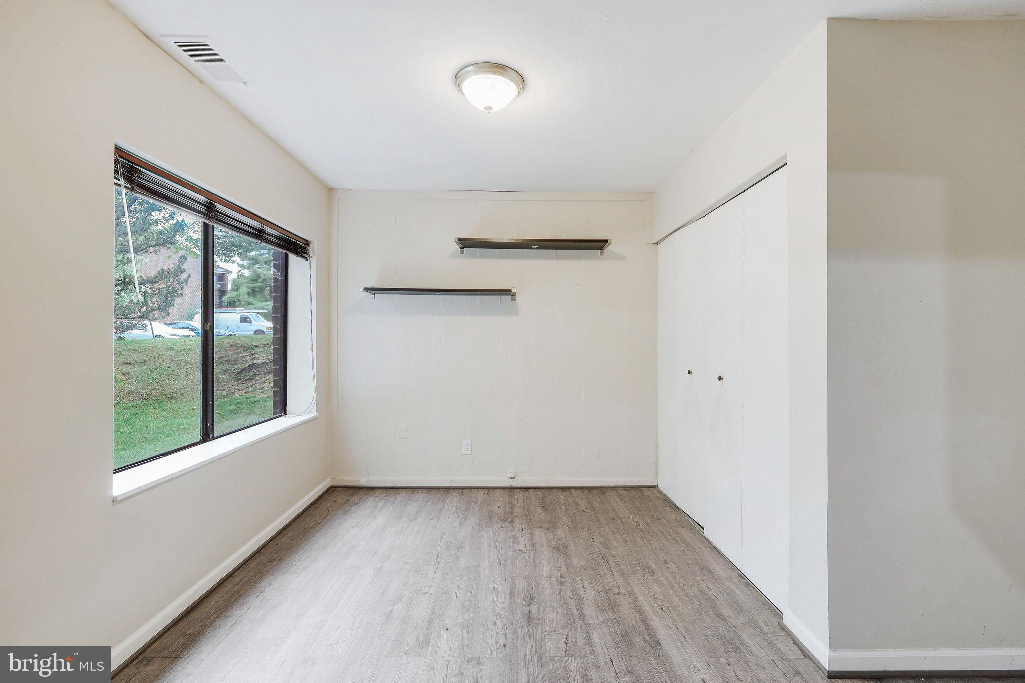 CHERRY GLEN CONDOS - Residential