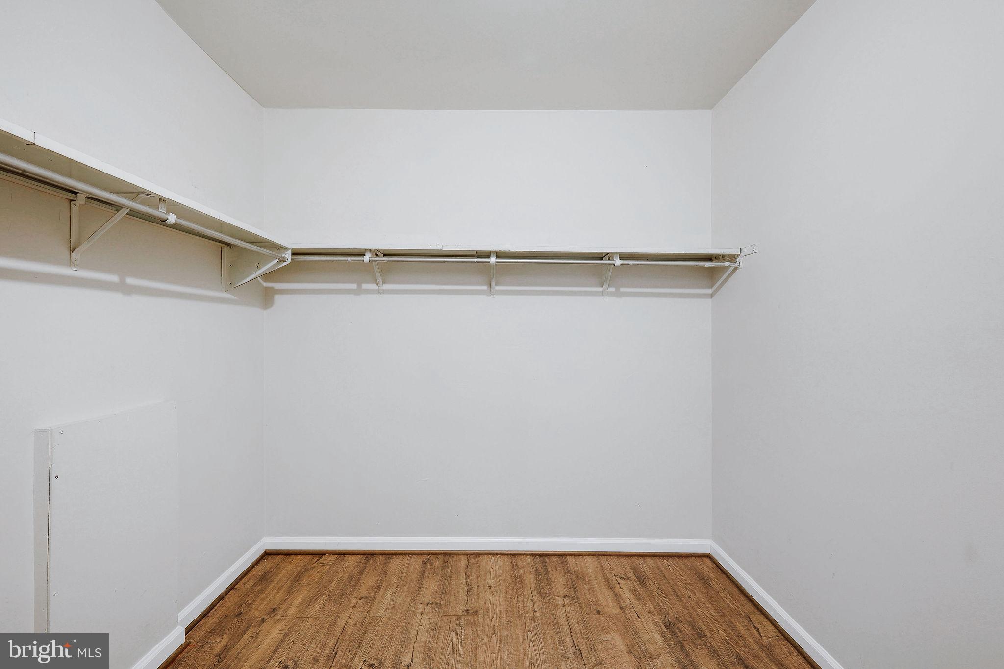 CHERRY GLEN CONDOS - Residential