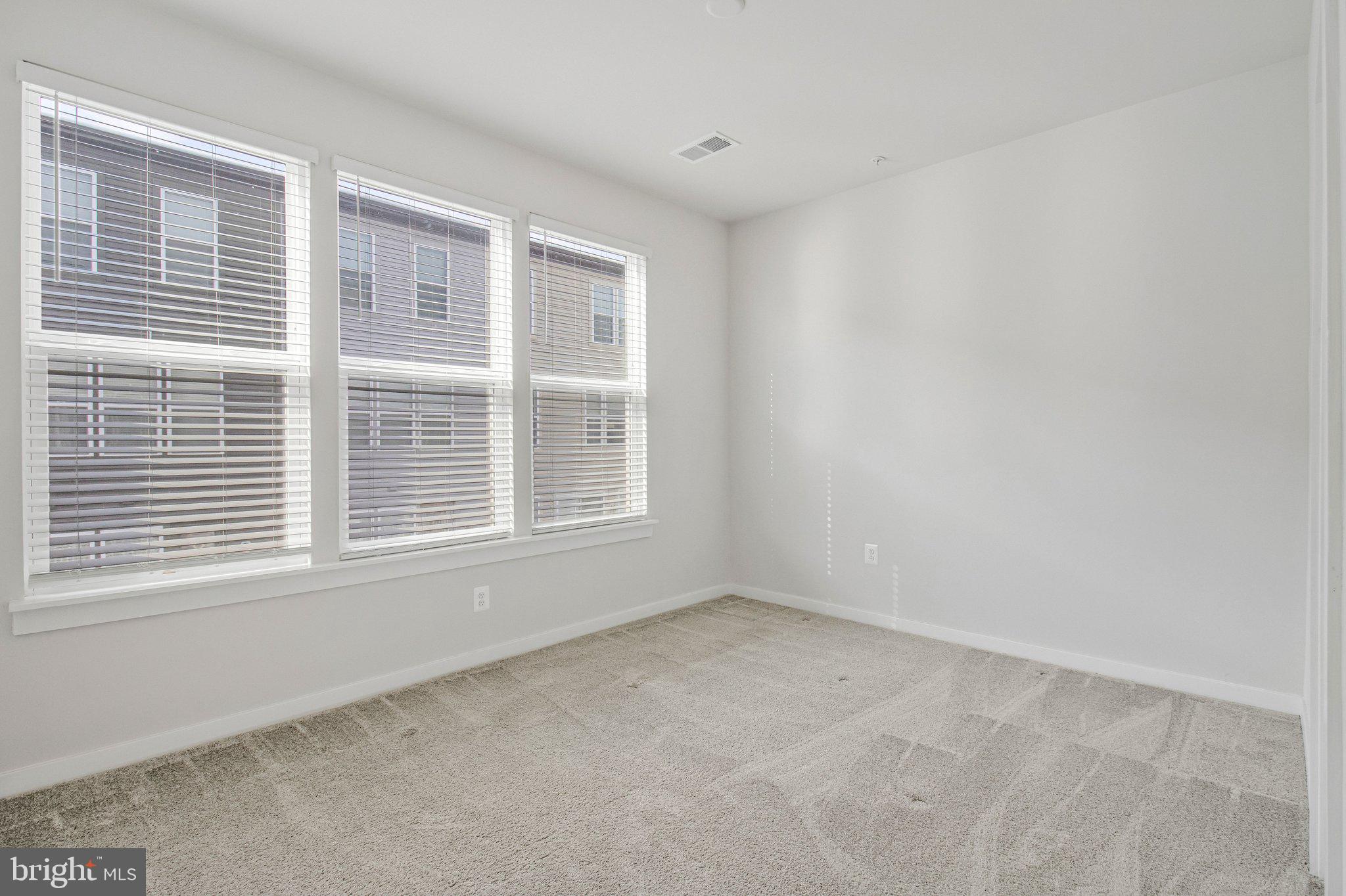 HYATTSVILLE - Residential