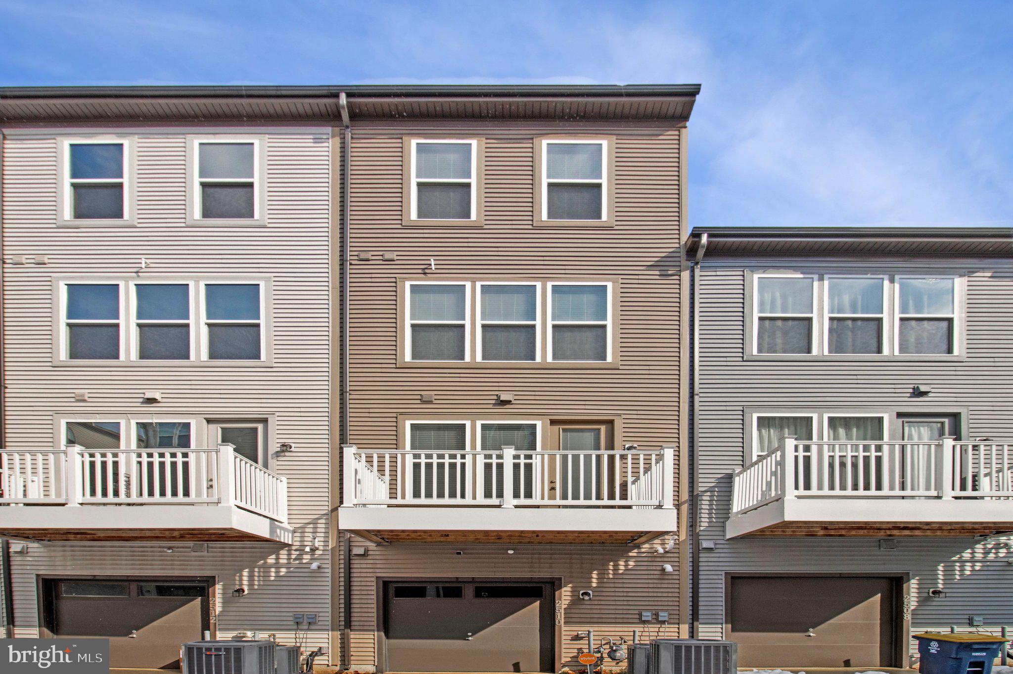 HYATTSVILLE - Residential