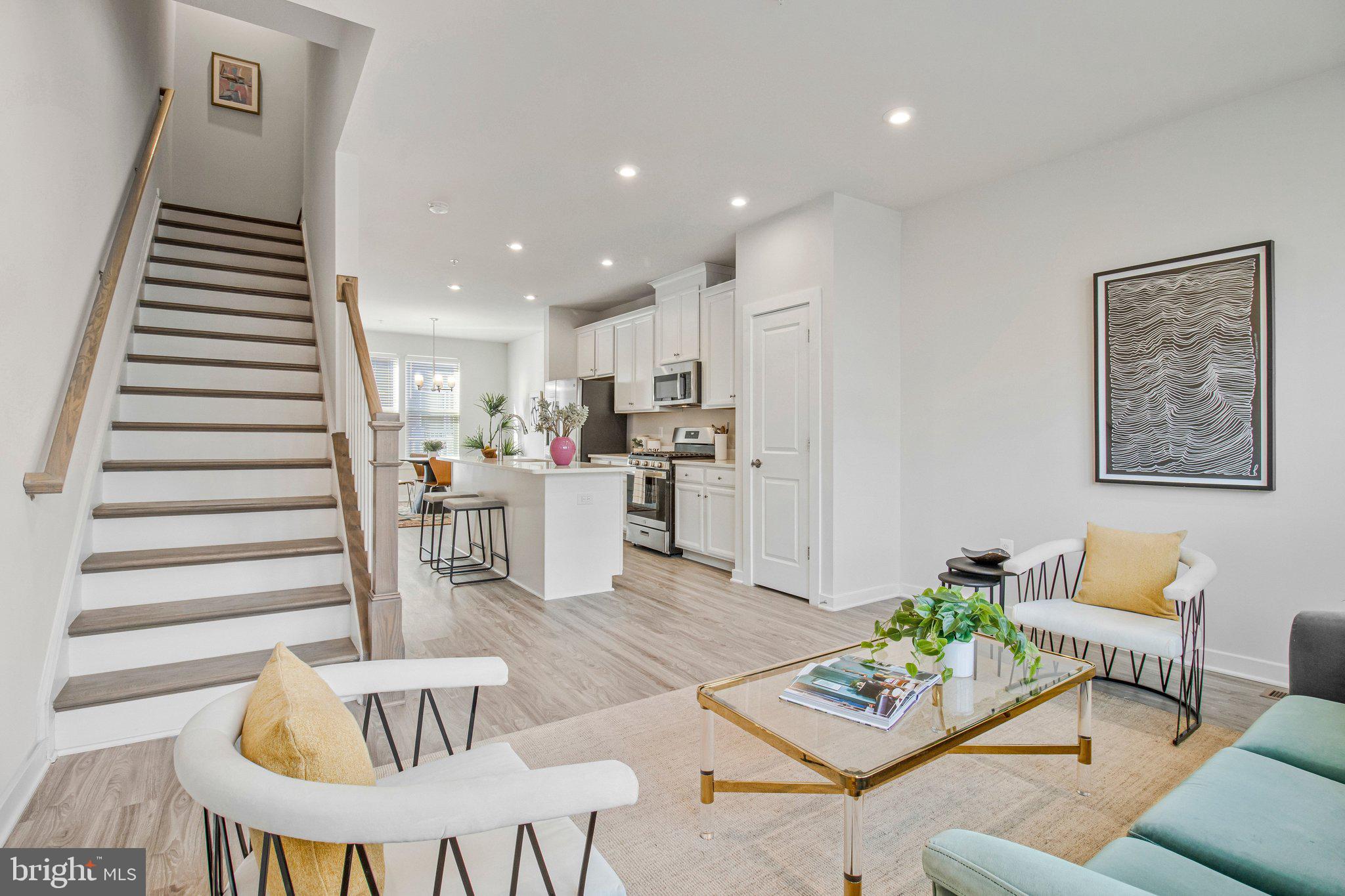 HYATTSVILLE - Residential