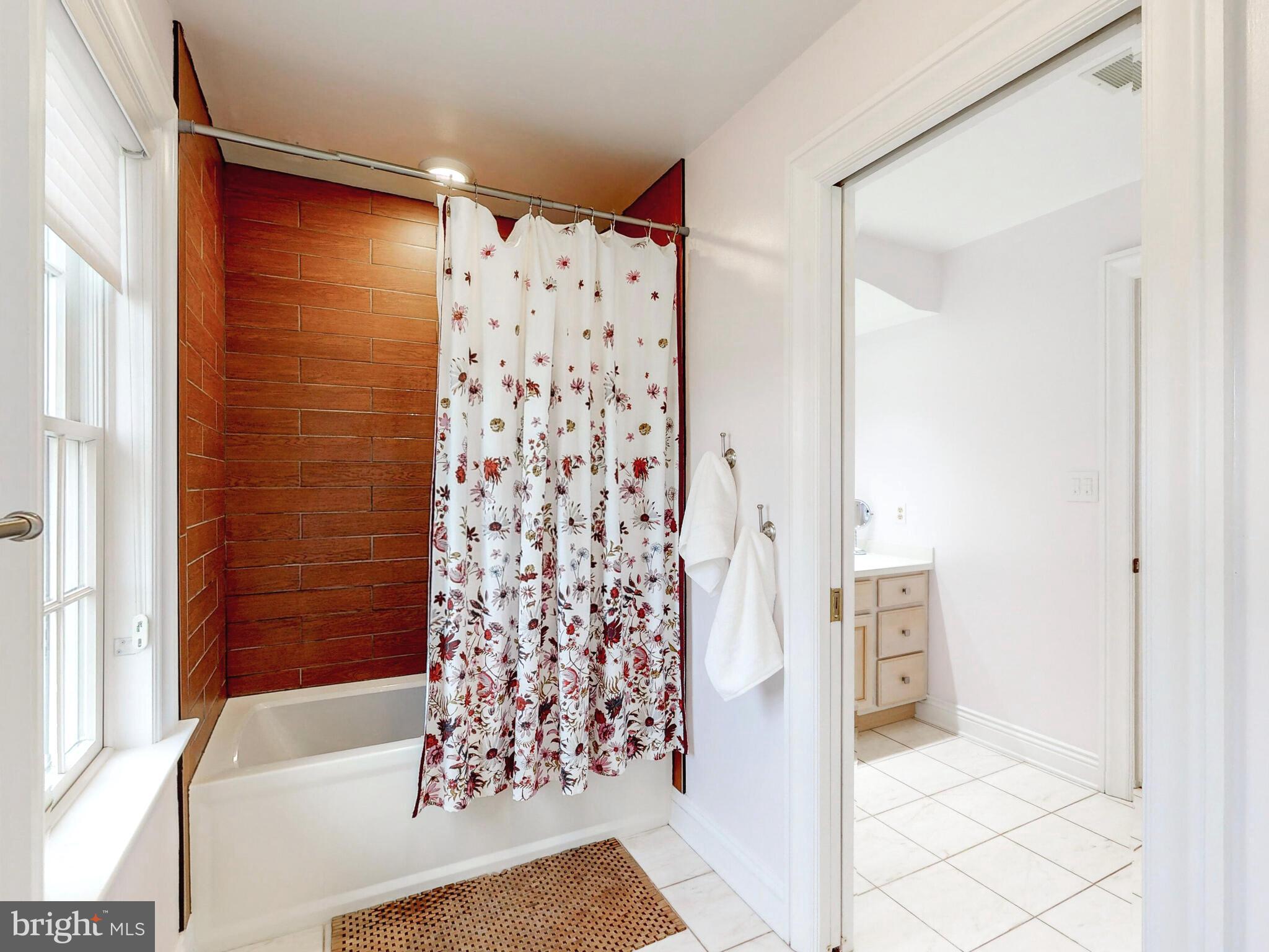 CLOVERLAND FARMS - Residential