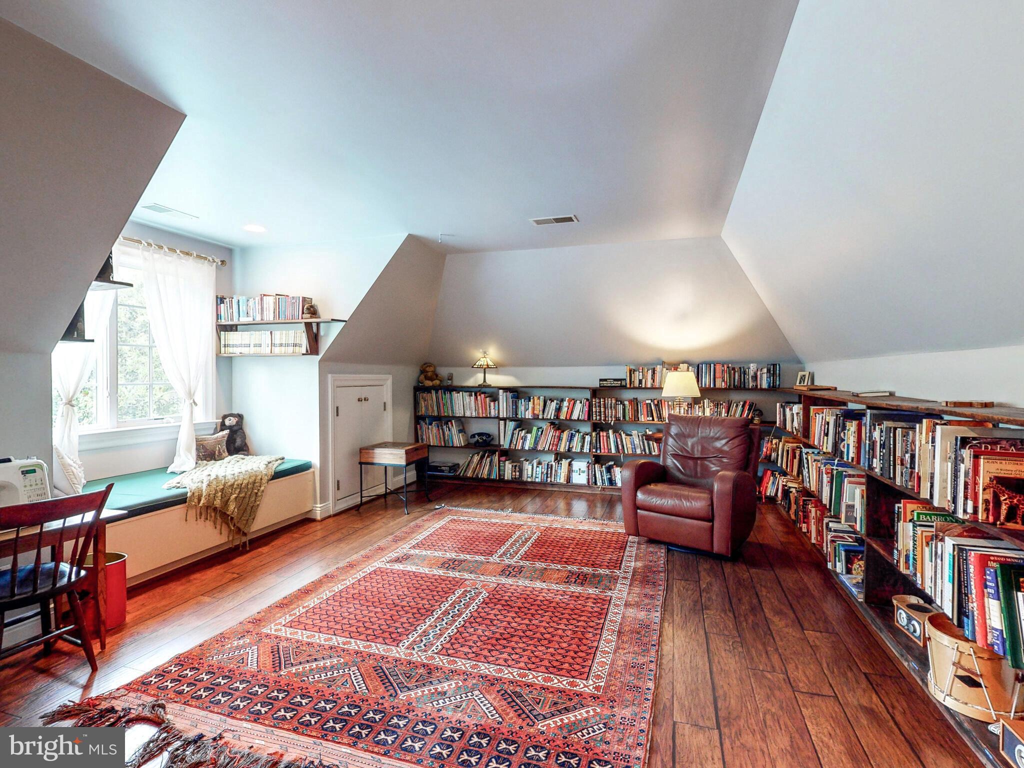 CLOVERLAND FARMS - Residential