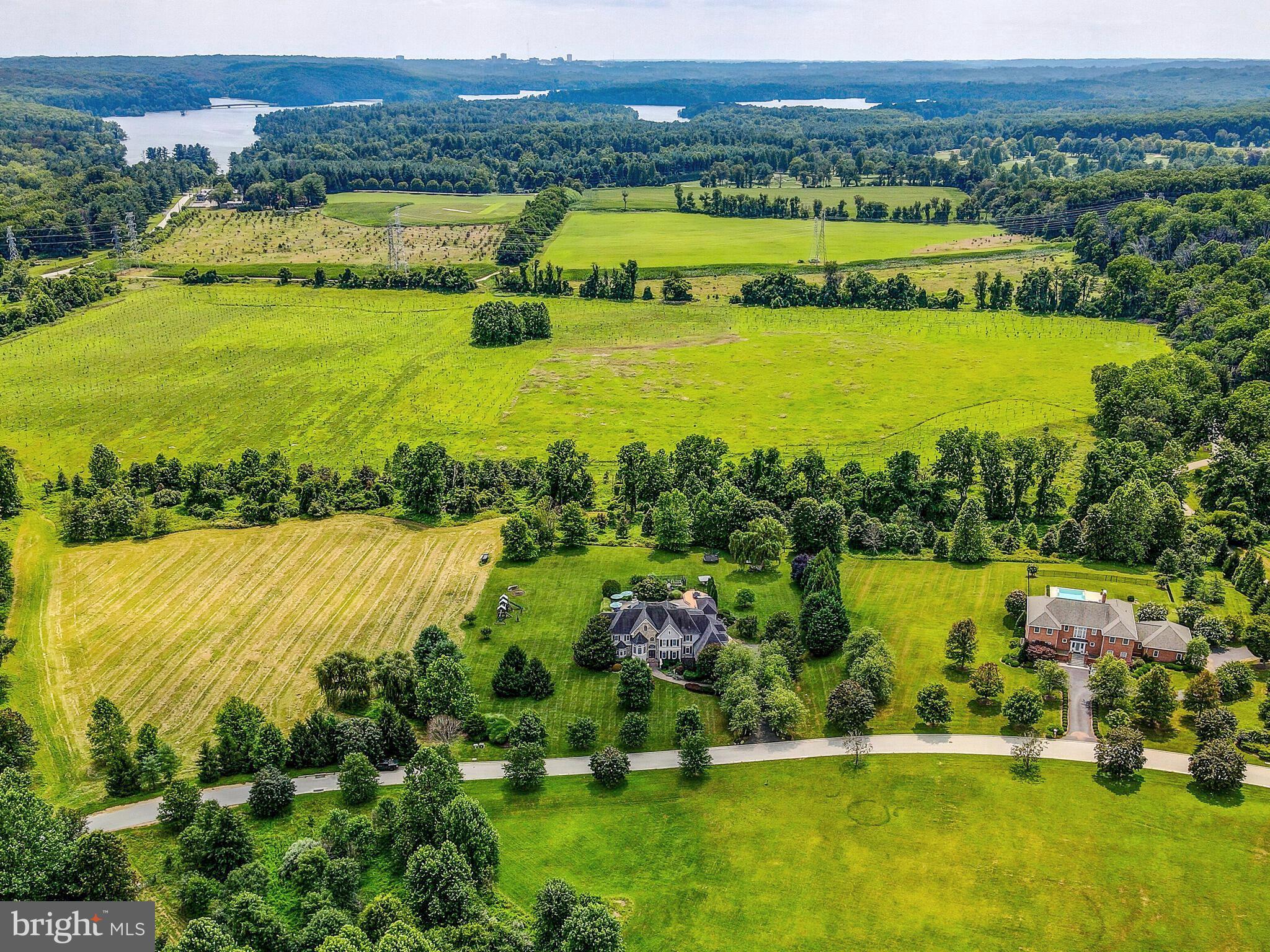 CLOVERLAND FARMS - Residential