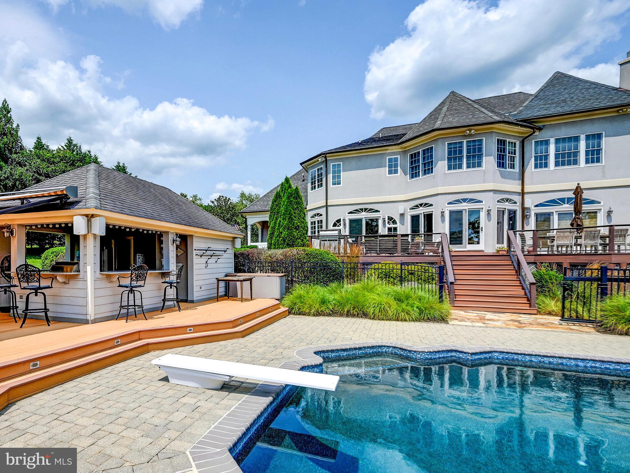 CLOVERLAND FARMS - Residential