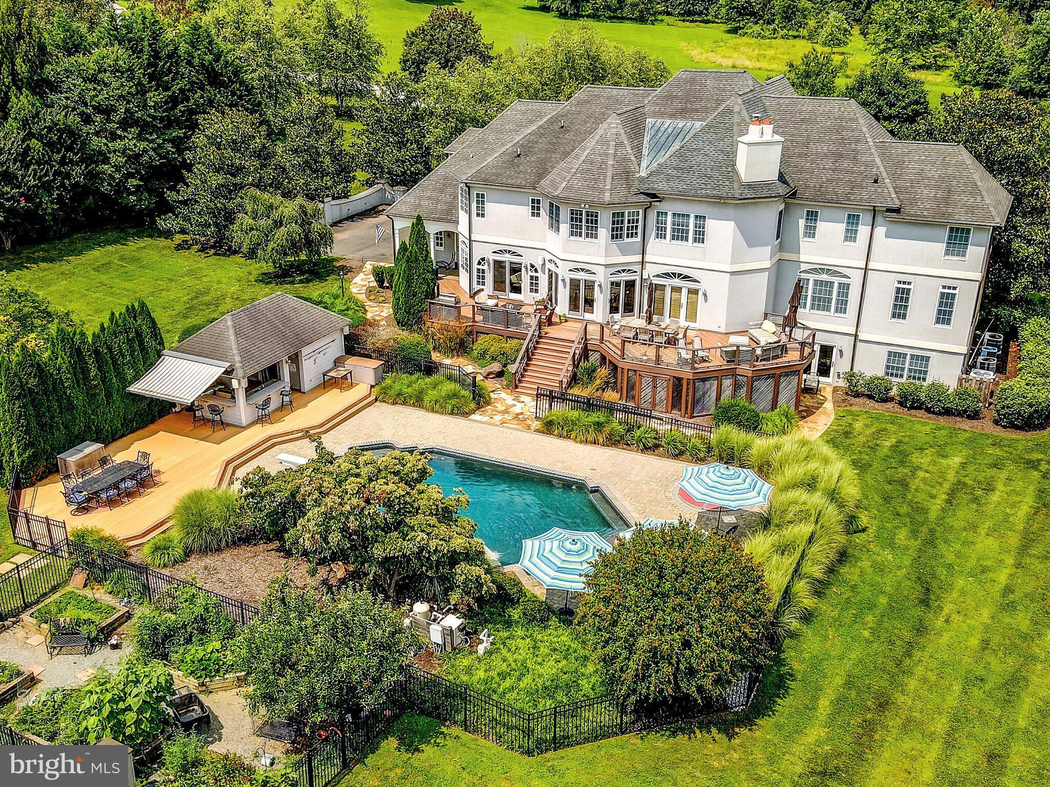 CLOVERLAND FARMS - Residential