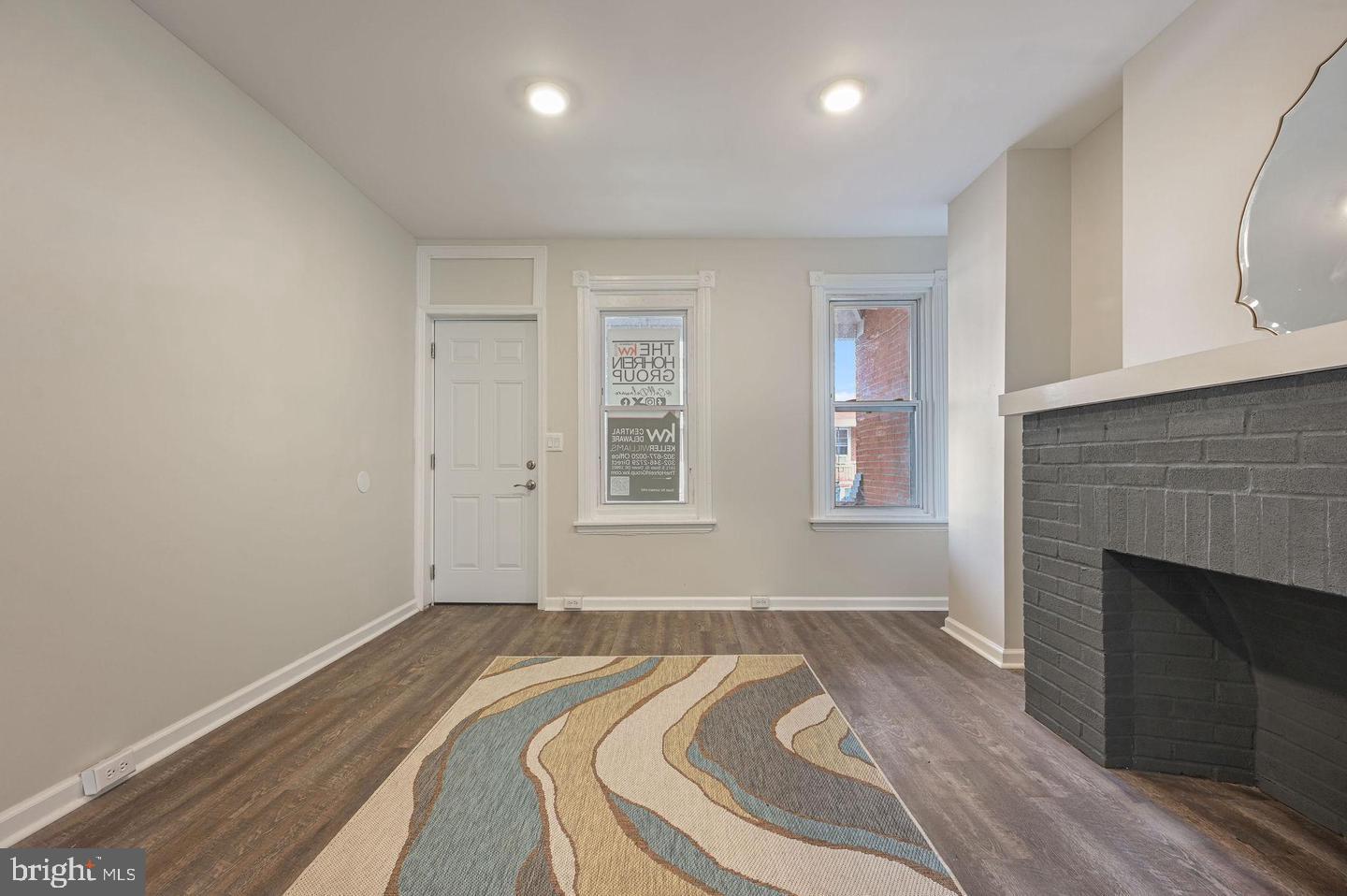 424 S VAN BUREN STREET