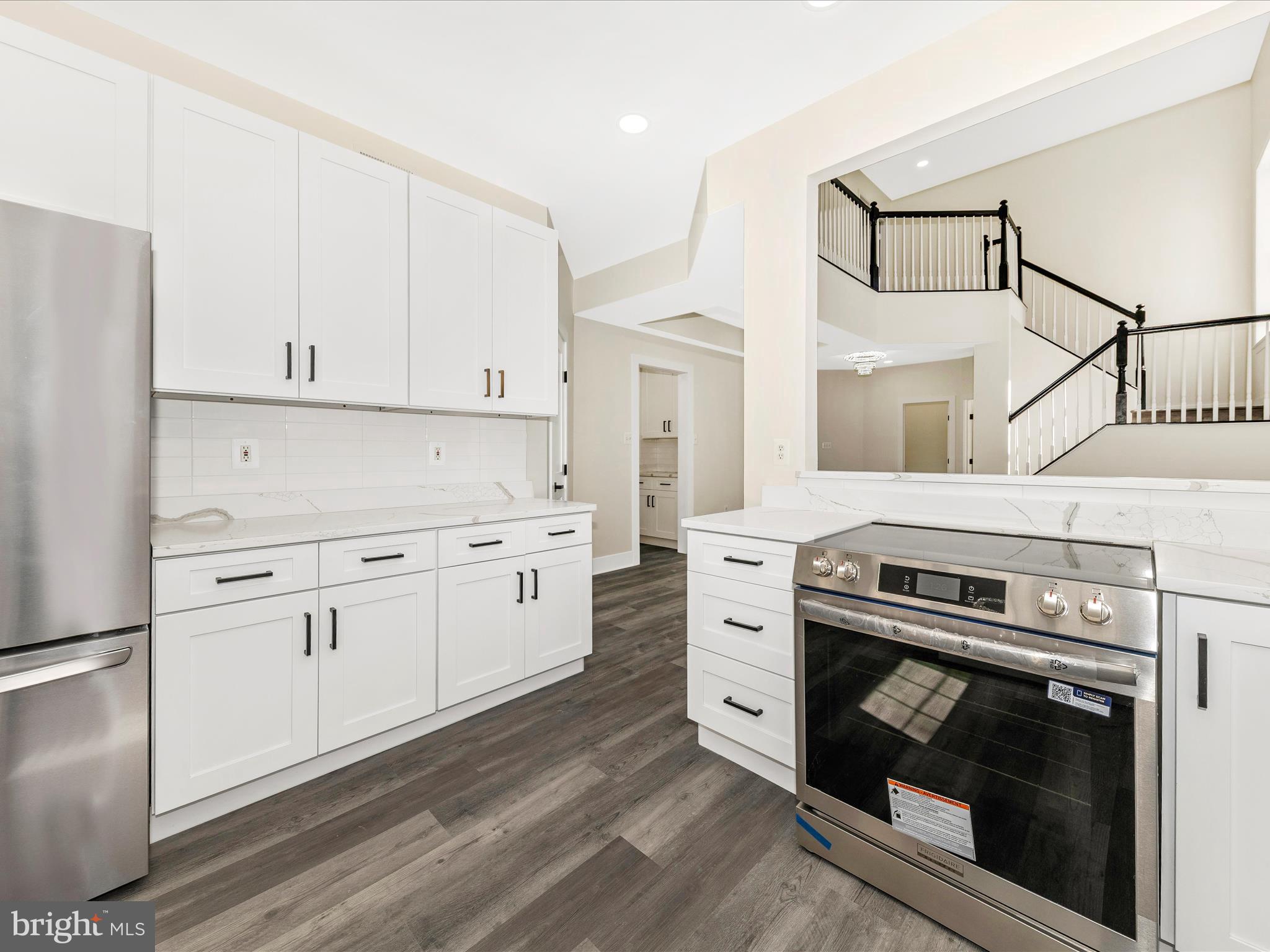 WORMANS MILL - Residential