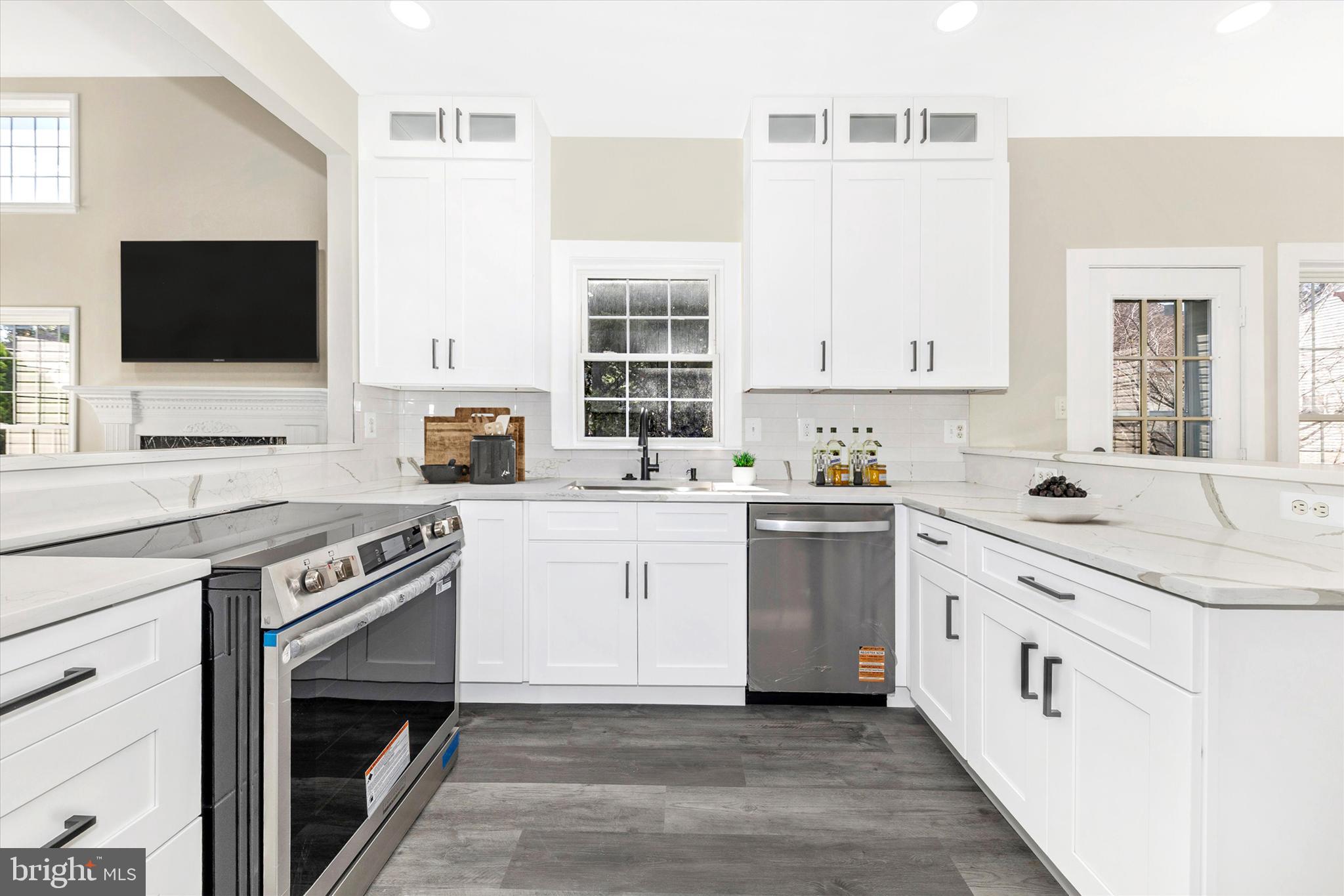 WORMANS MILL - Residential