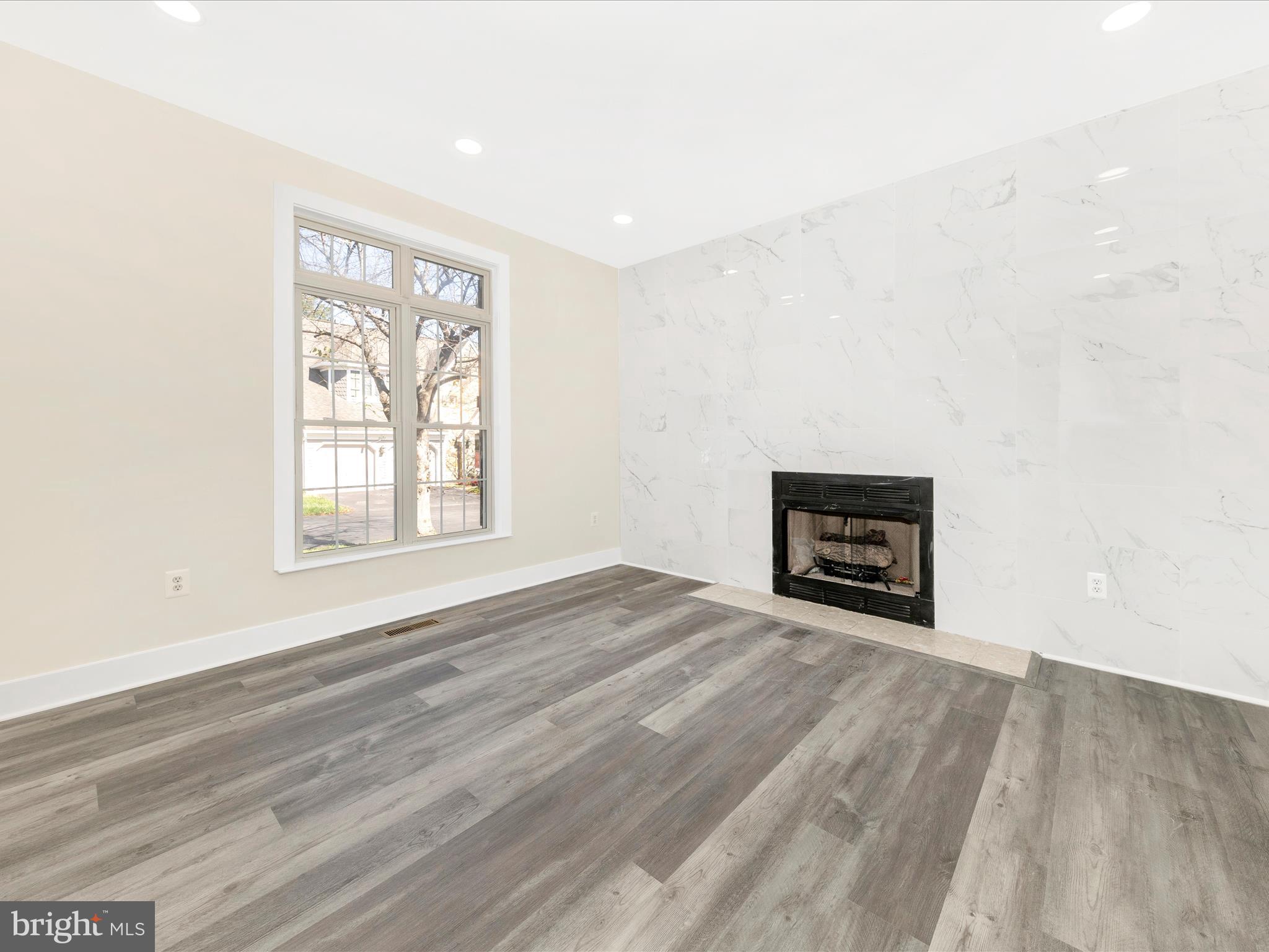 2621 BEAR DEN ROAD