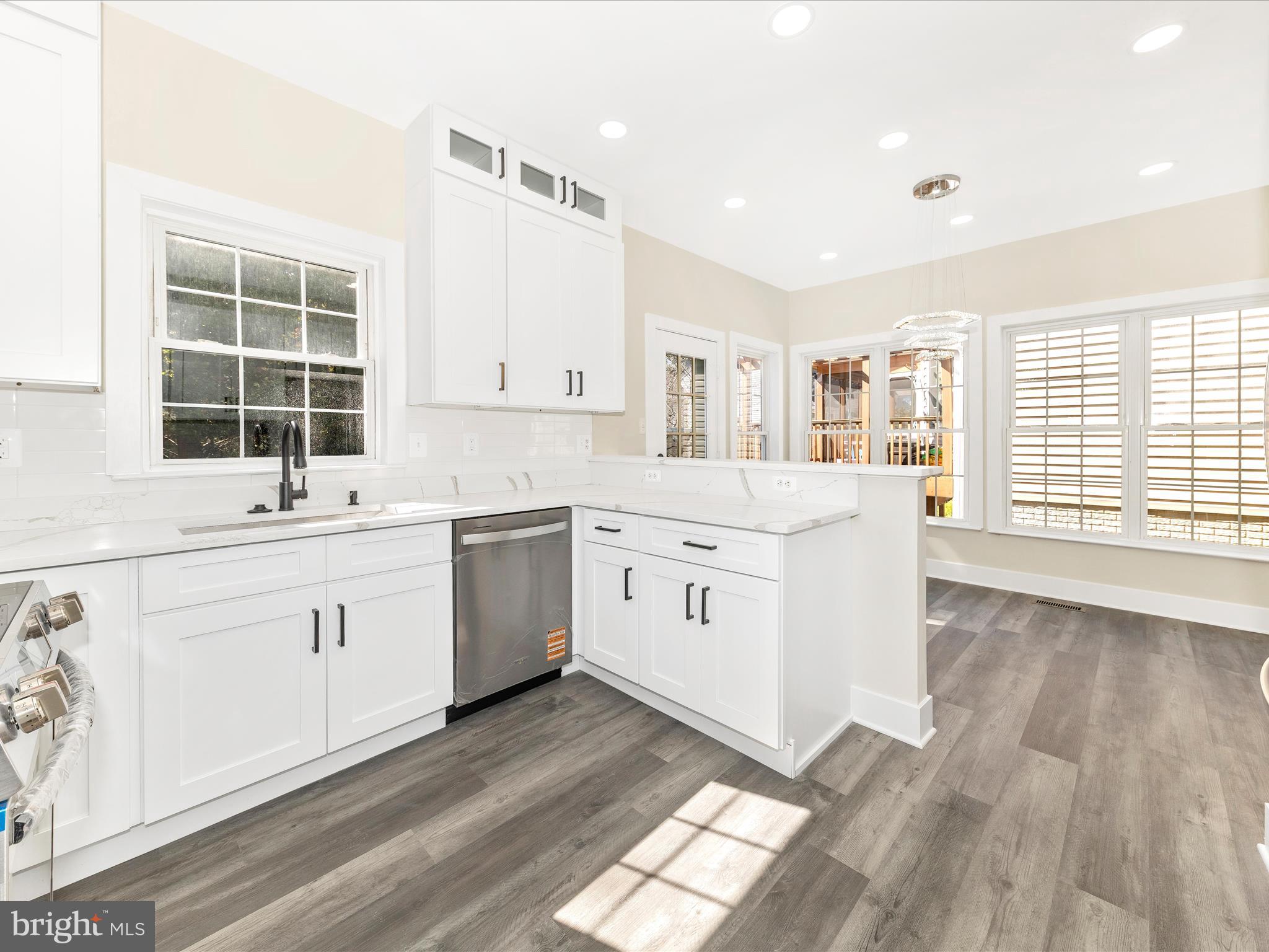 WORMANS MILL - Residential