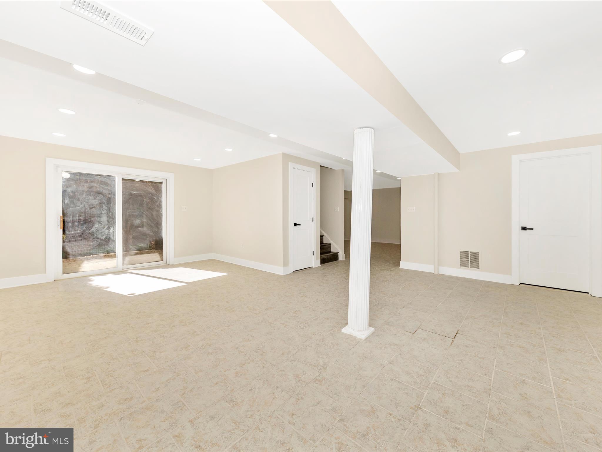 WORMANS MILL - Residential