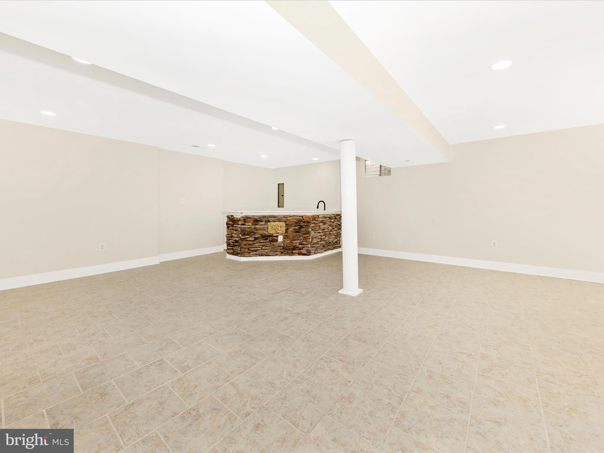 WORMANS MILL - Residential