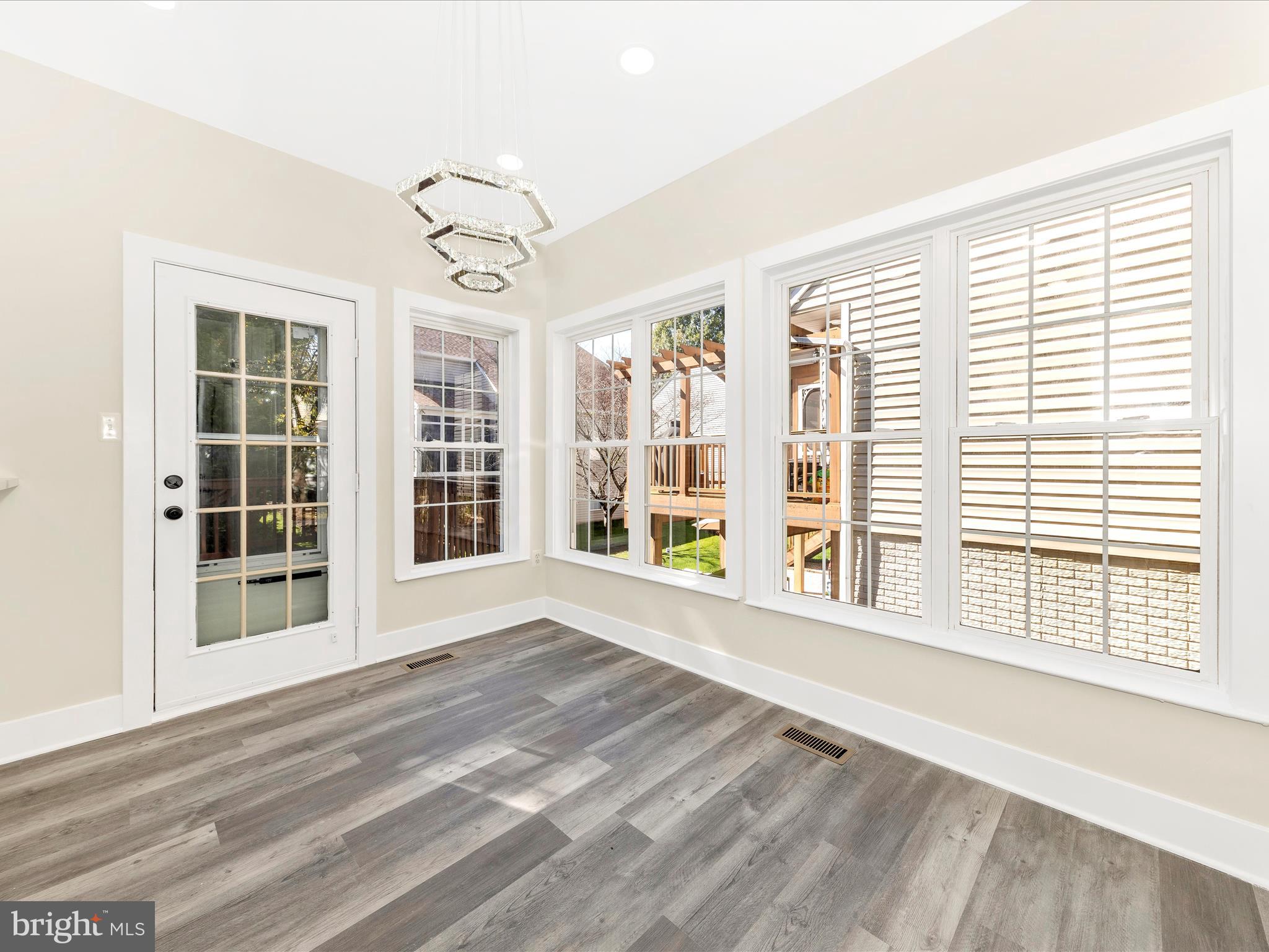 WORMANS MILL - Residential