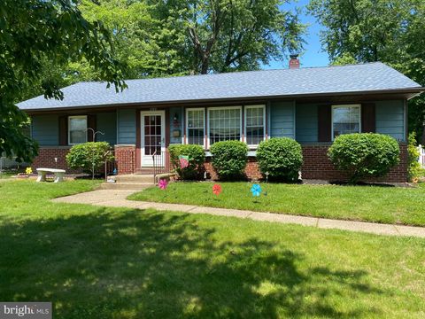 820 BEVERLY DRIVE SOMERDALE NJ 08083