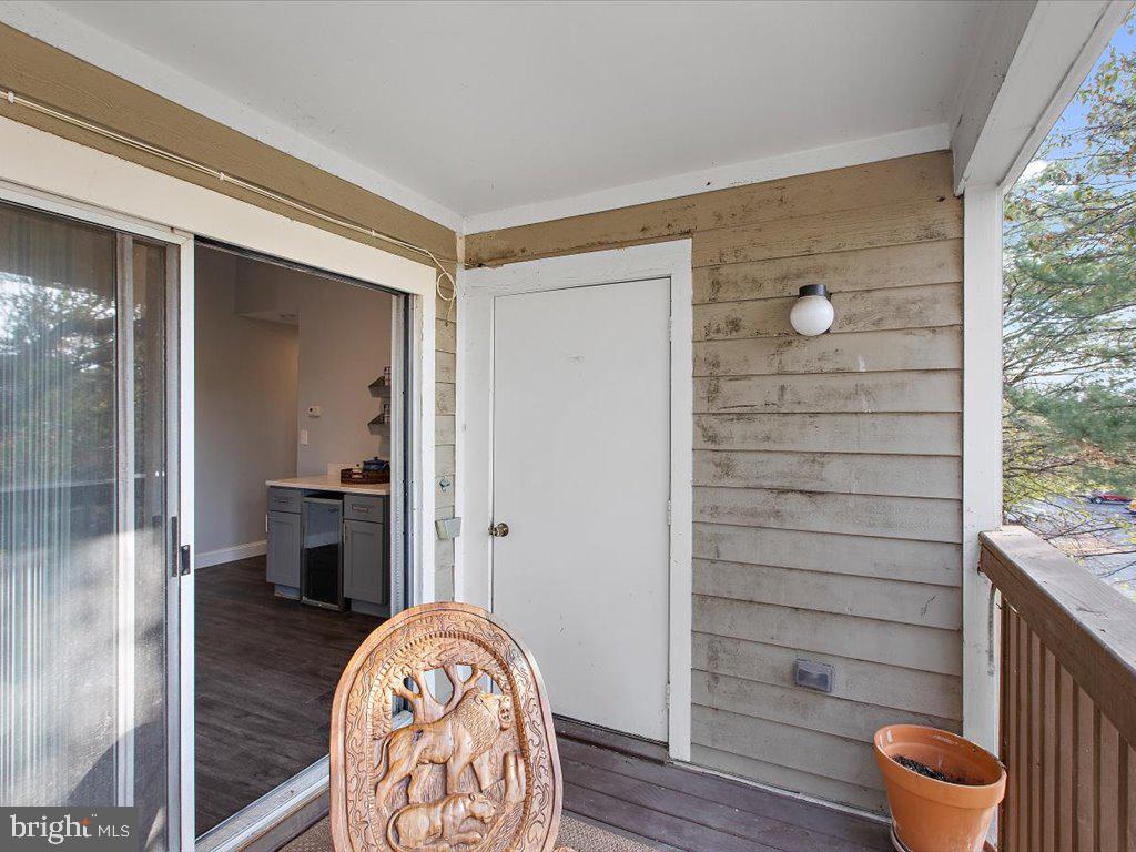 CROMWELL FOUNTAIN - Residential