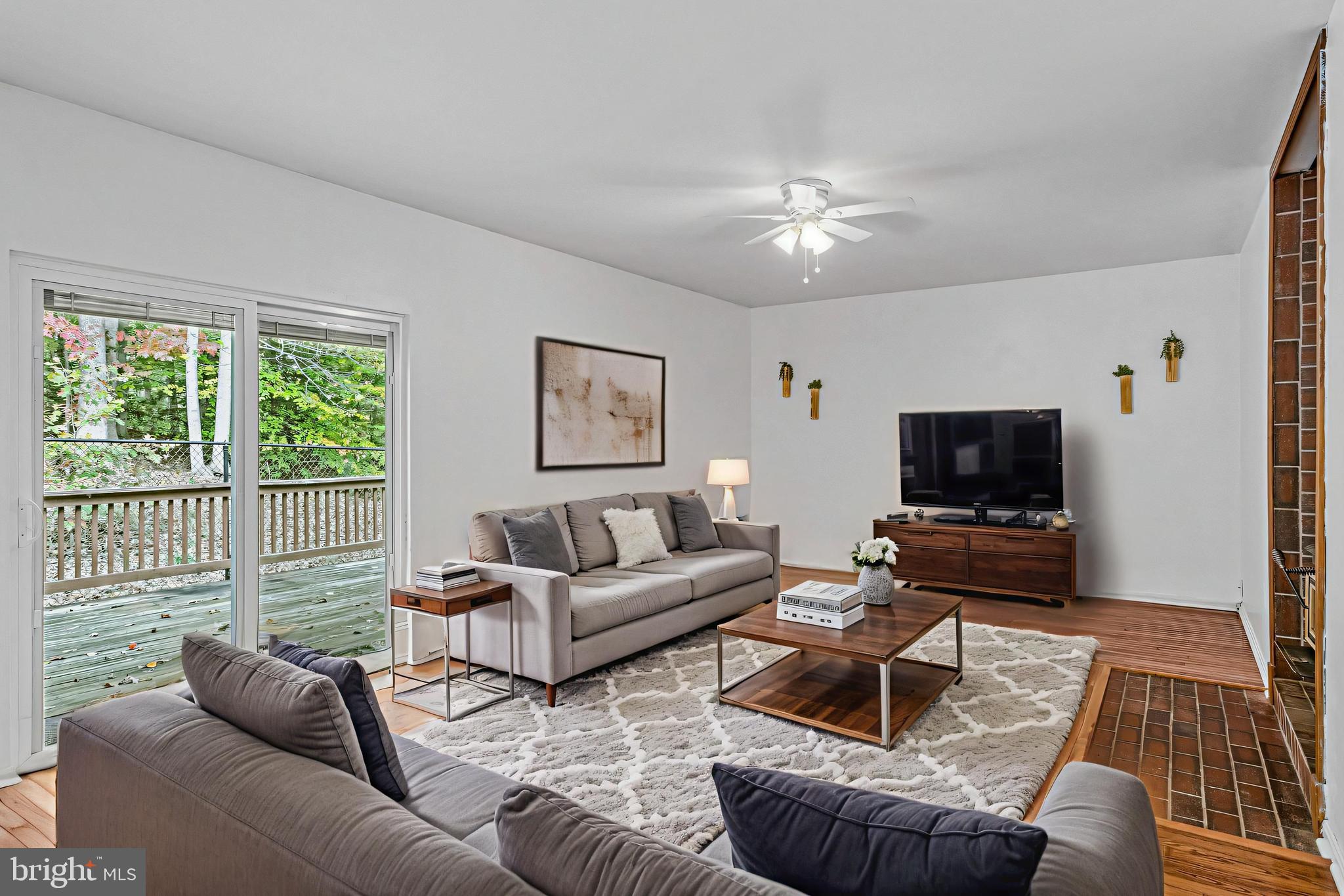 BOUNDARY CREEK - Residential