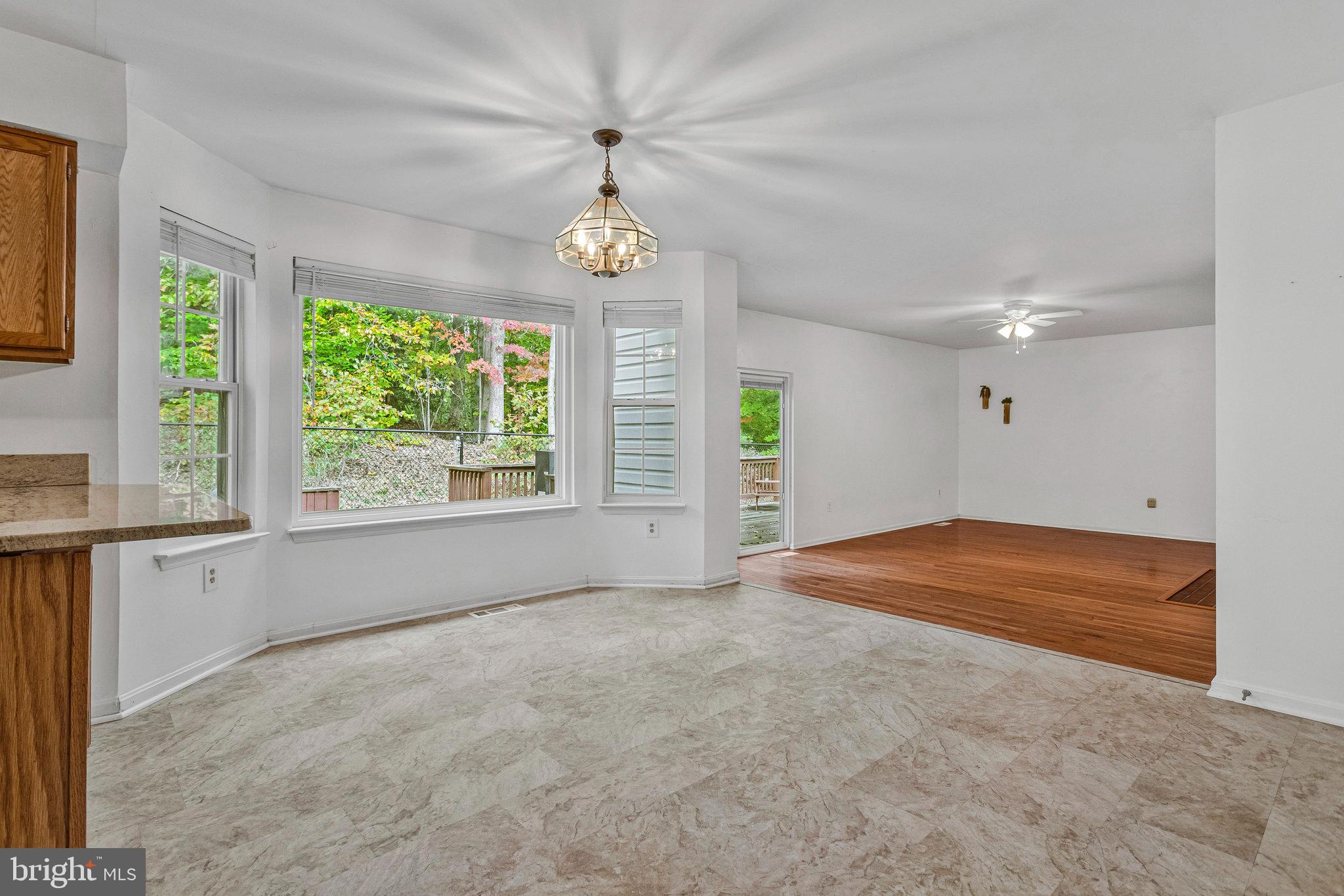 BOUNDARY CREEK - Residential