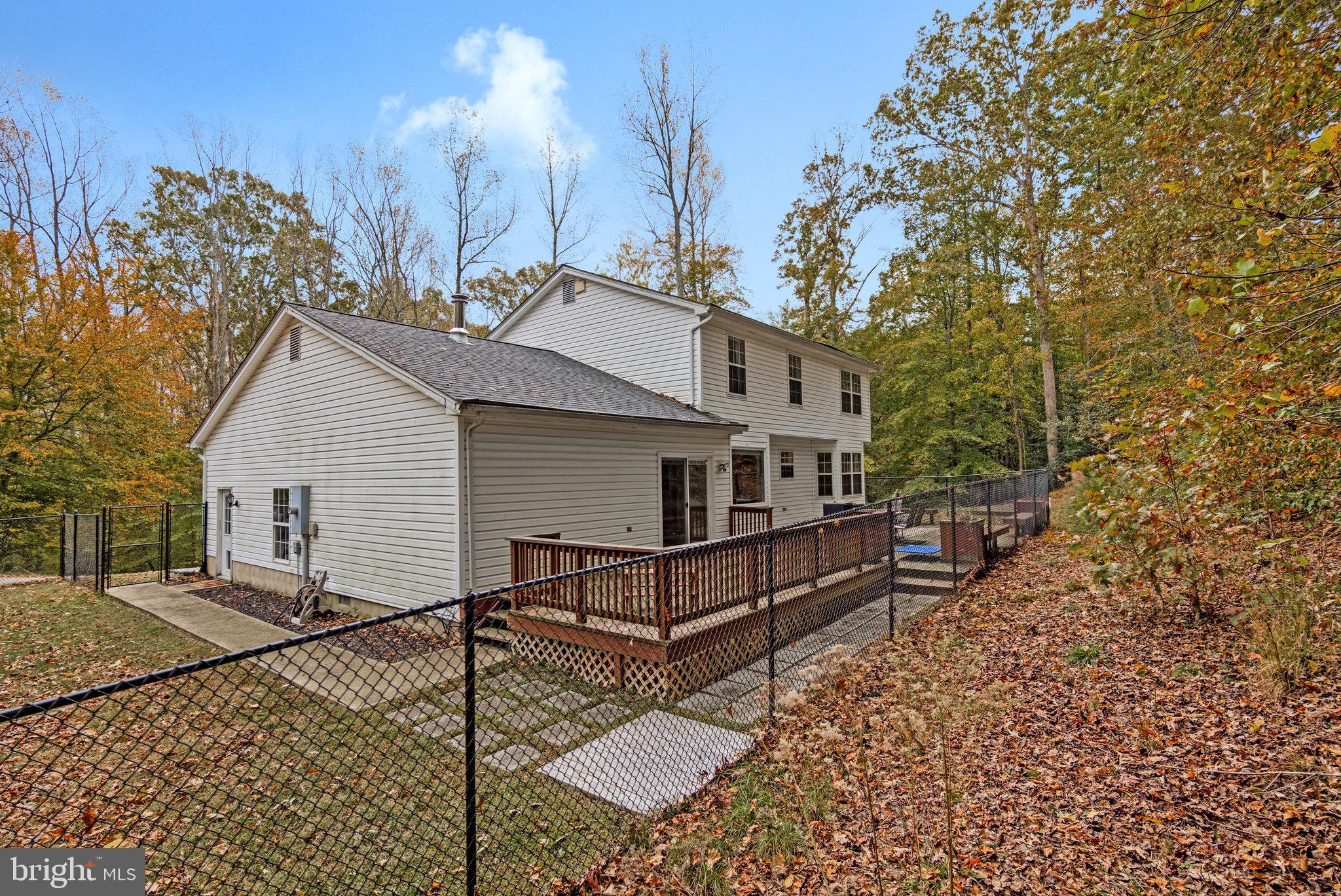 BOUNDARY CREEK - Residential