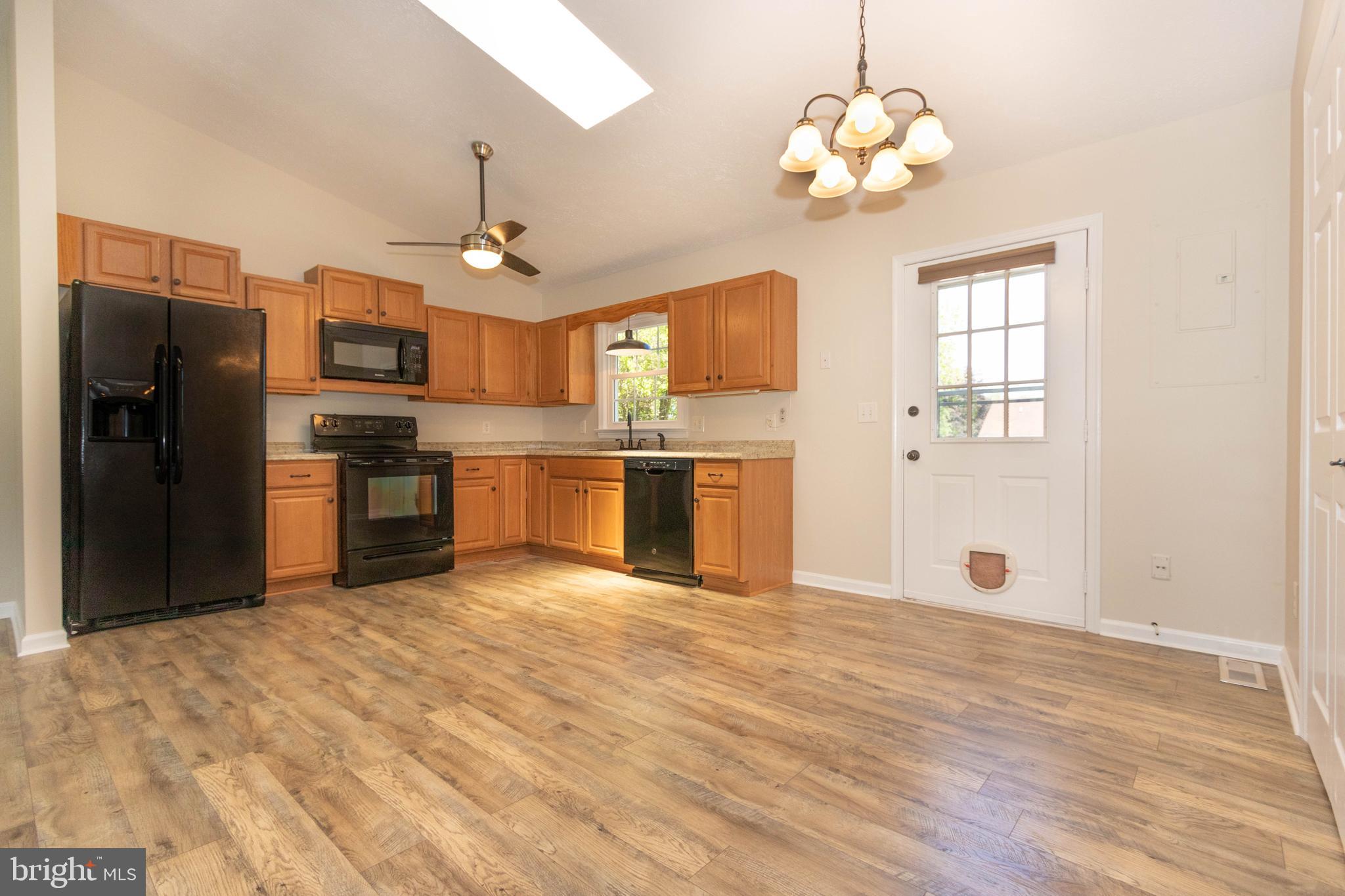 BELLE PARC - Residential Lease