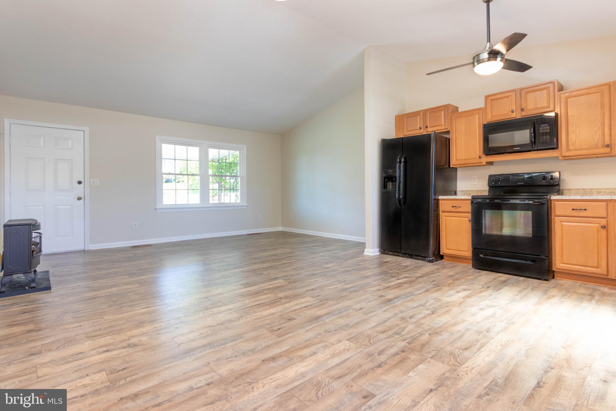 BELLE PARC - Residential Lease