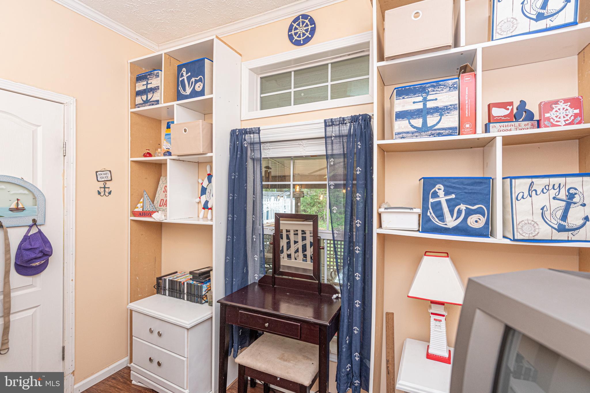 DEER RUN ACRES - Residential