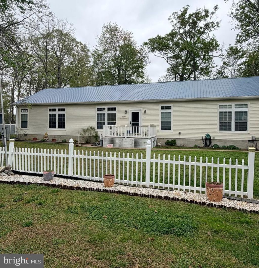 Photo of 37247 W White Tail Drive, SELBYVILLE, DE 19975 (MLS # DESU2110054)