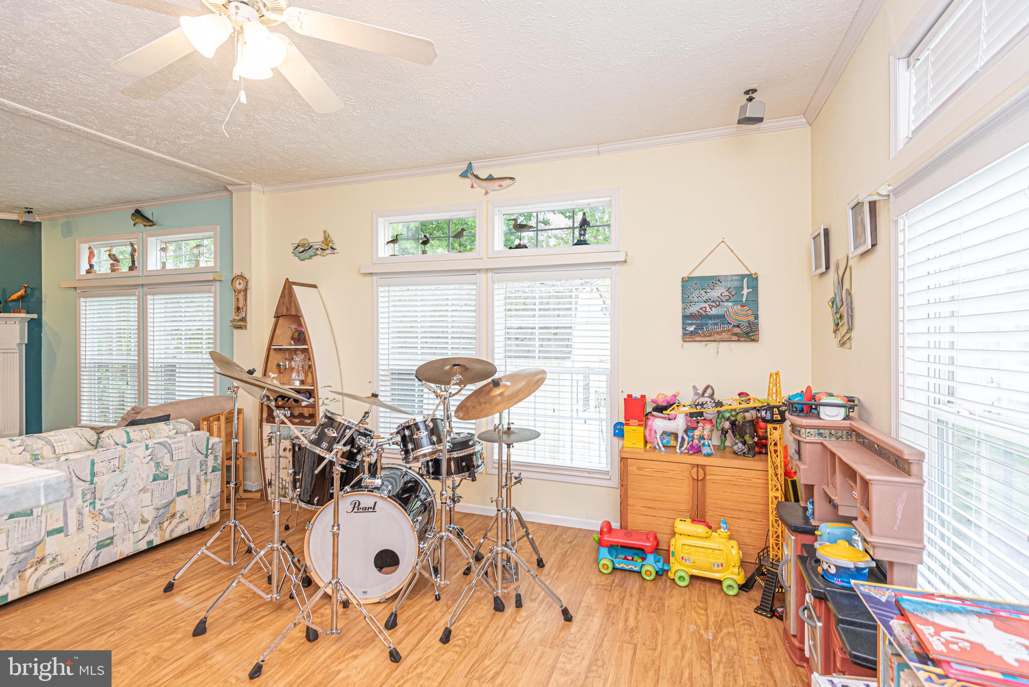 DEER RUN ACRES - Residential