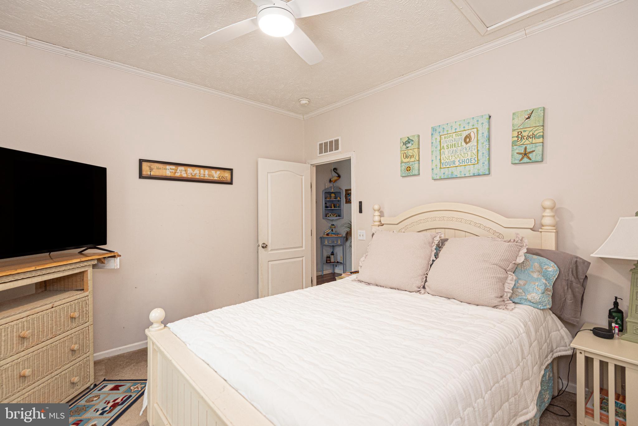 DEER RUN ACRES - Residential