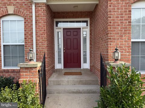 Photo of 13201 Quate Lane, WOODBRIDGE, VA 22193 (MLS # VAPW2104272) Photo of 13201 Quate Lane, WOODBRIDGE, VA 22193 (MLS # VAPW2104272)
