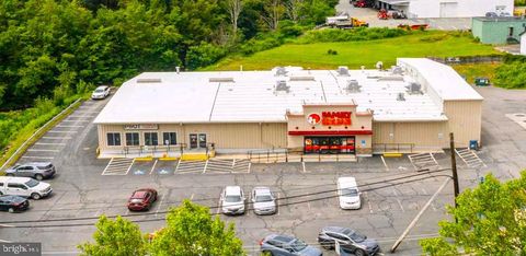 Photo of 208 S Main Street, MOSCOW, PA 18444 (MLS # PALW2000846)