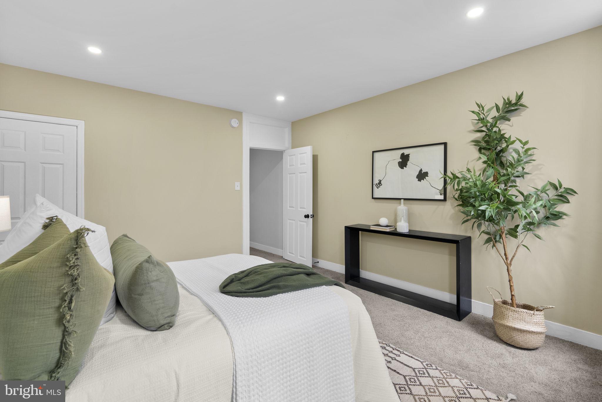 HAMPDEN HISTORIC DISTRICT - Residential