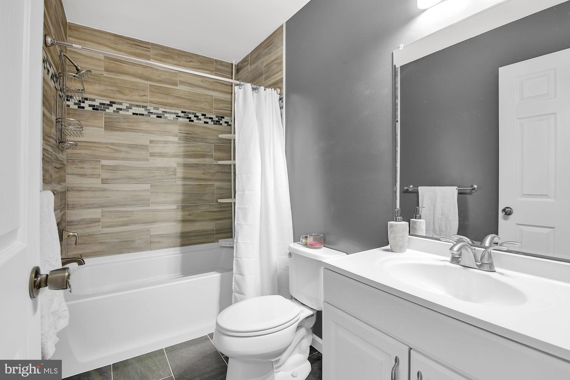 GRAY MOUNT - Residential