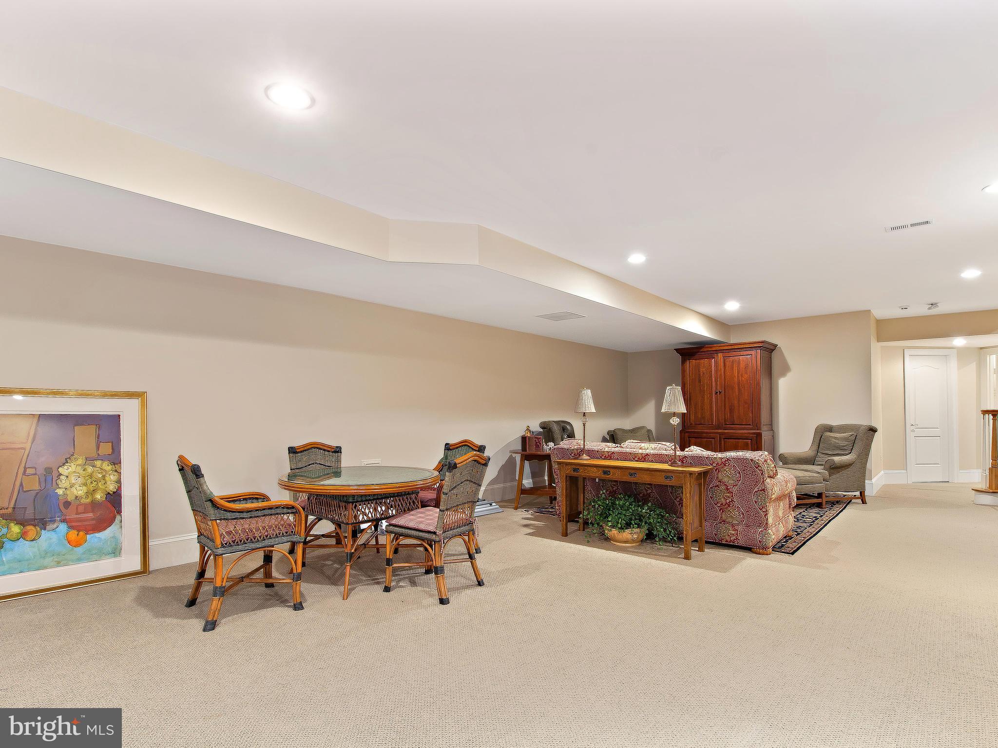 EVANS FARM - Residential