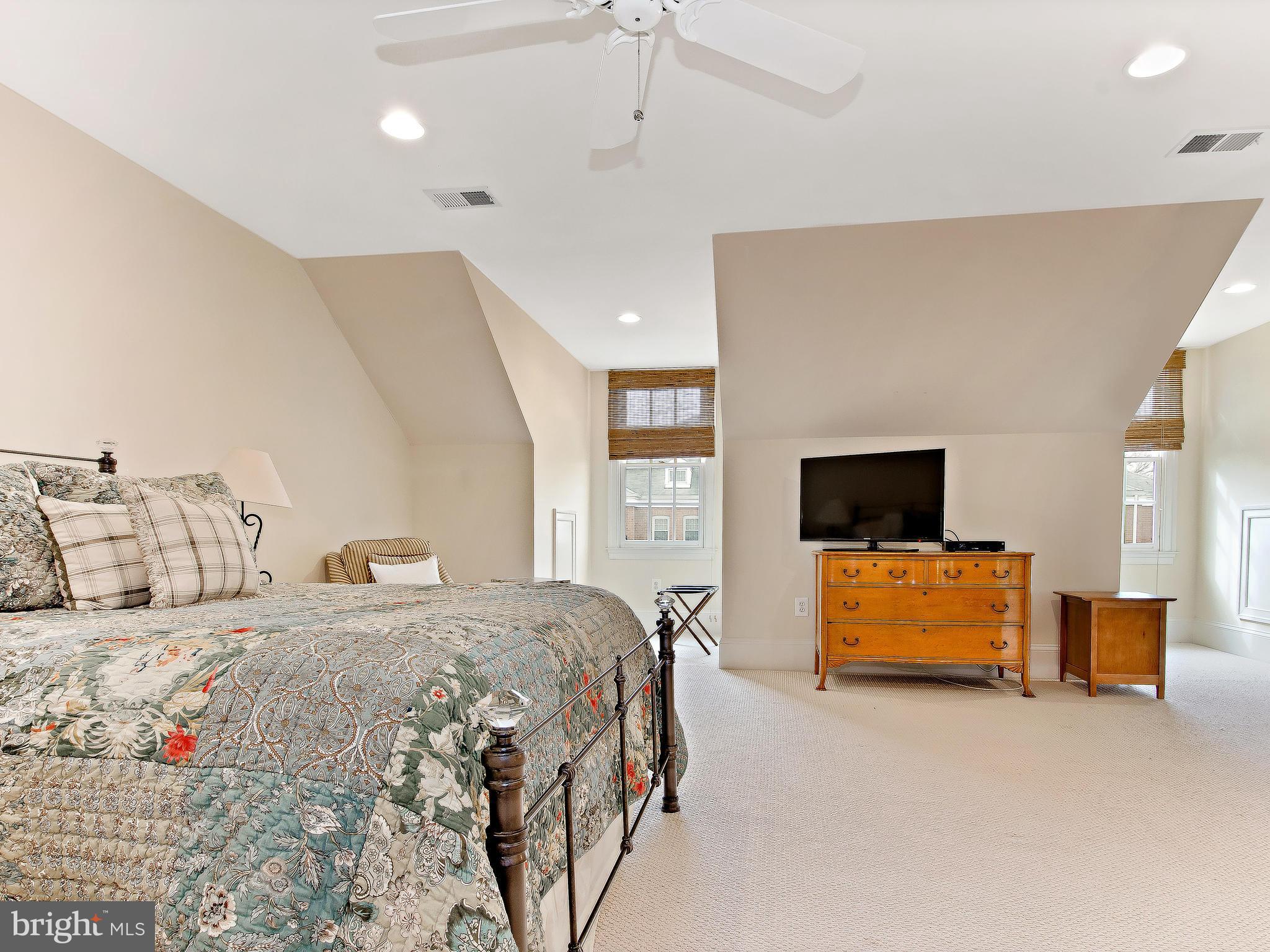 EVANS FARM - Residential