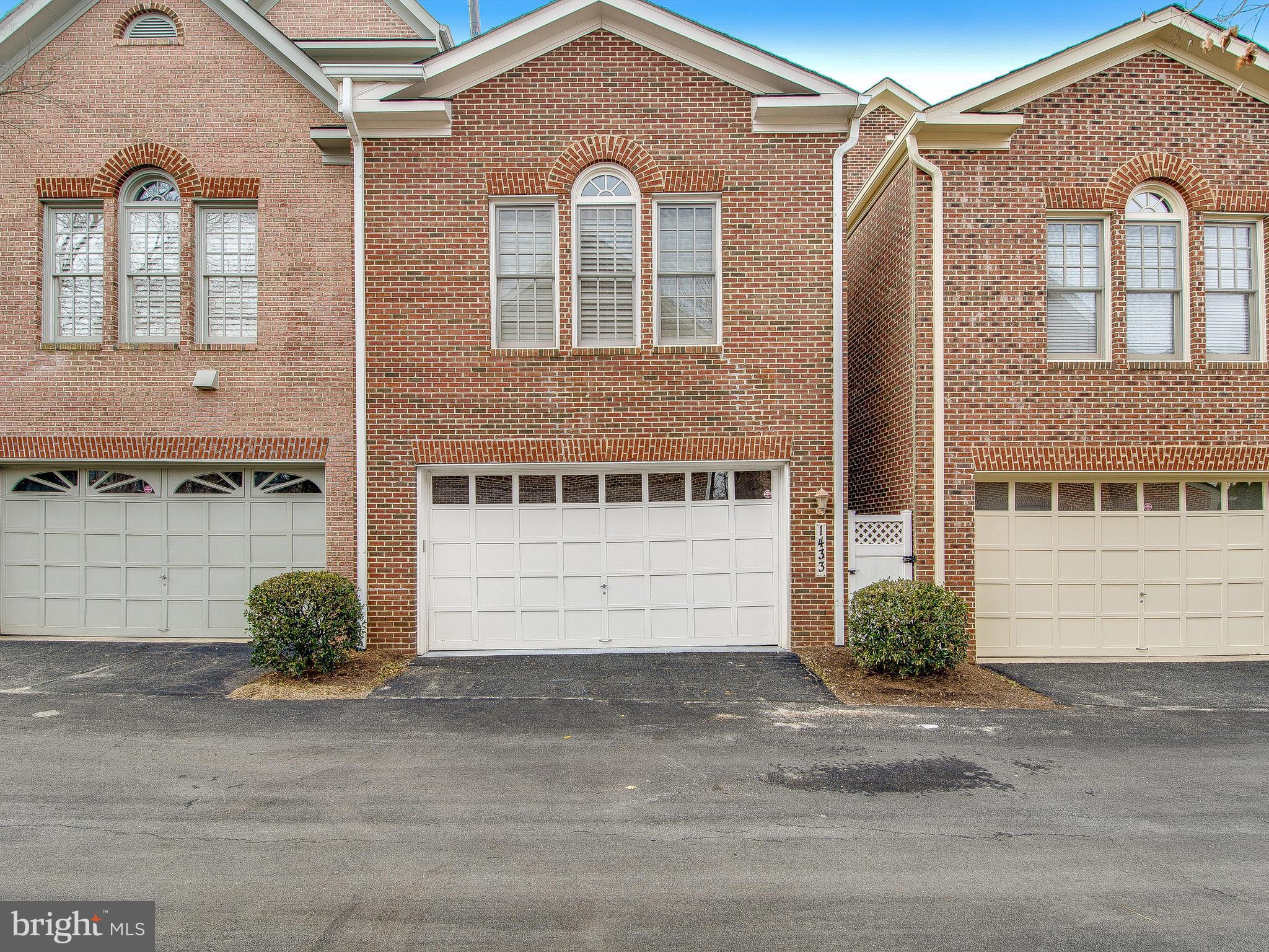 EVANS FARM - Residential