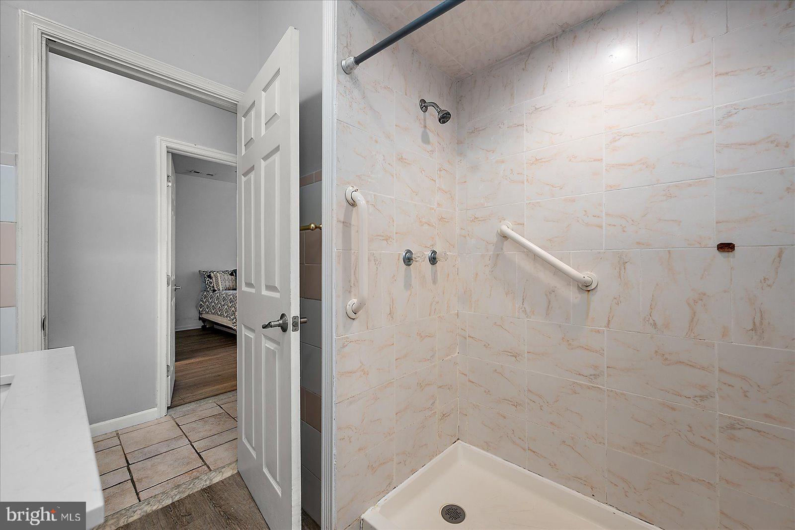 MONTEGO BAY - Residential