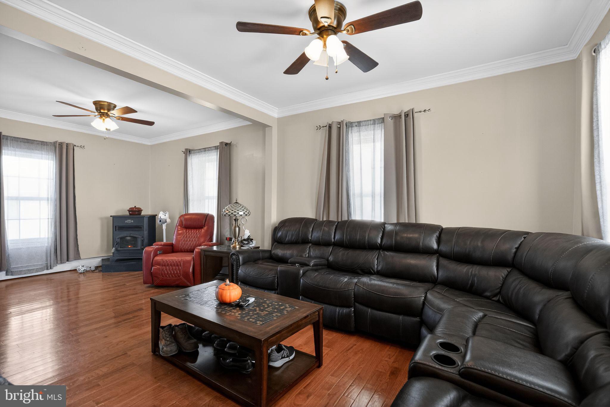 OAKVILLE - Residential