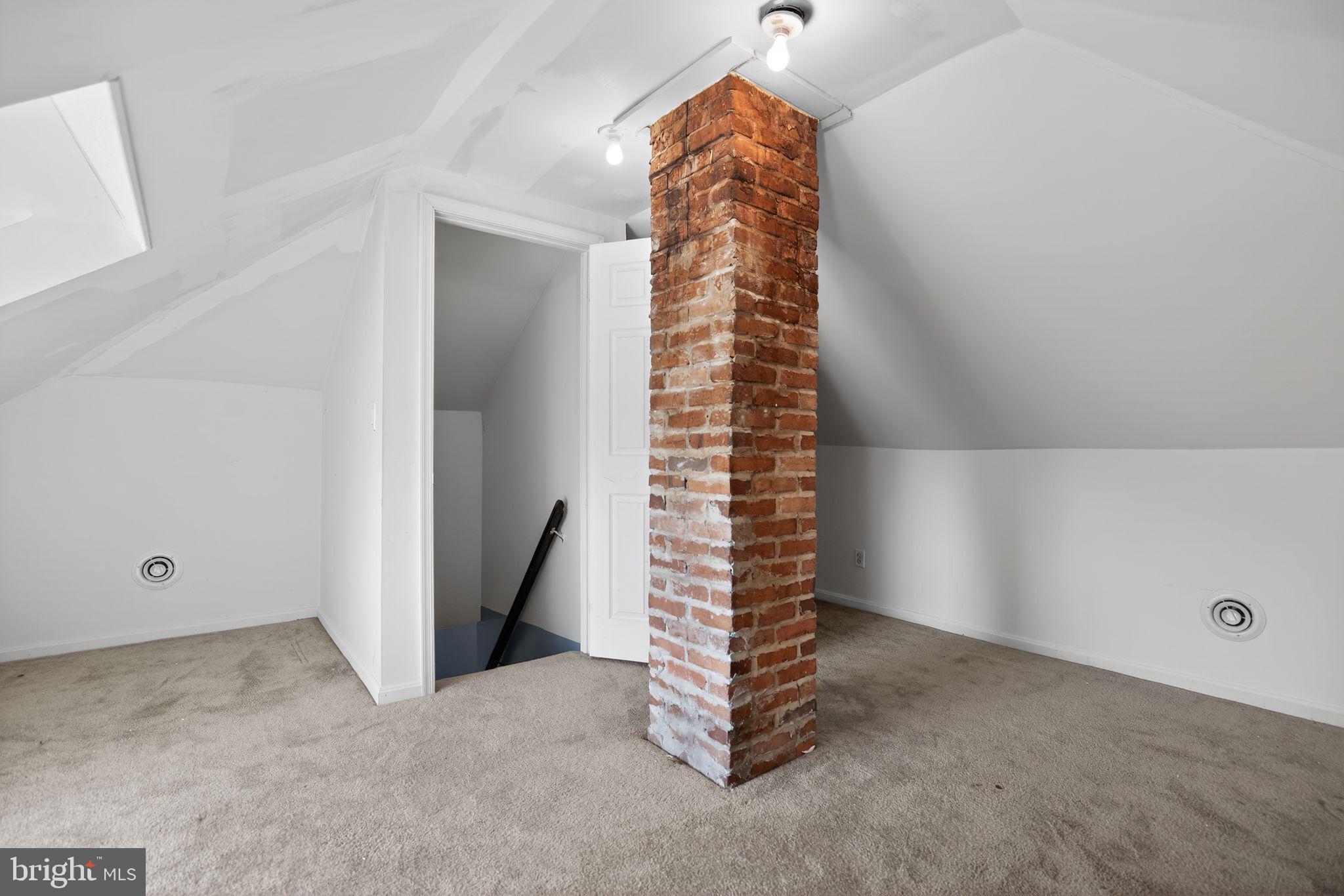 OAKVILLE - Residential