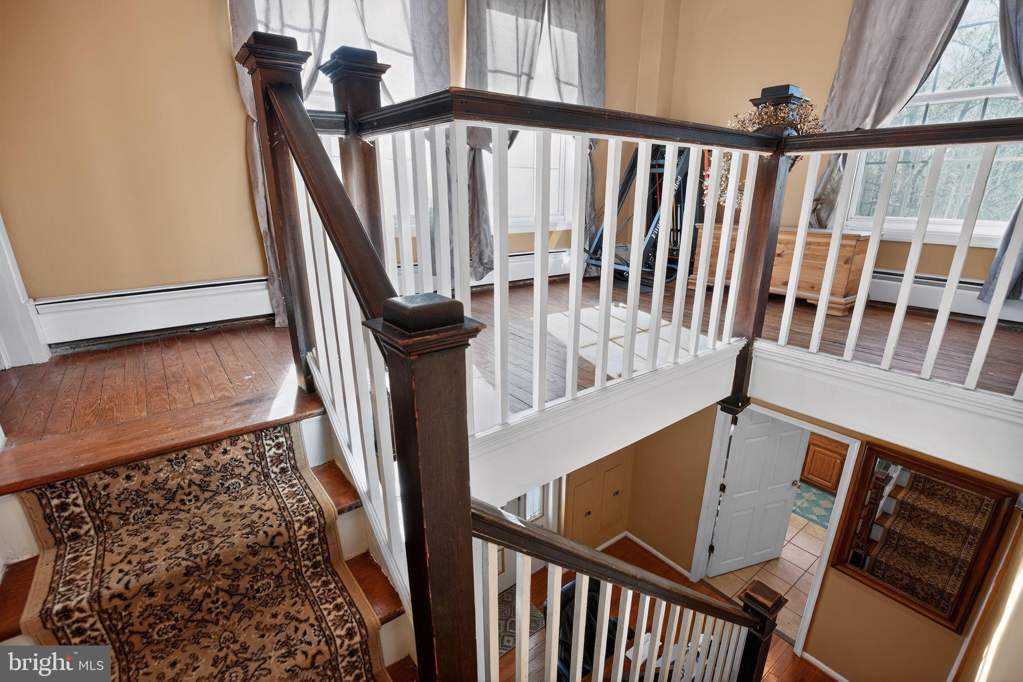 OAKVILLE - Residential