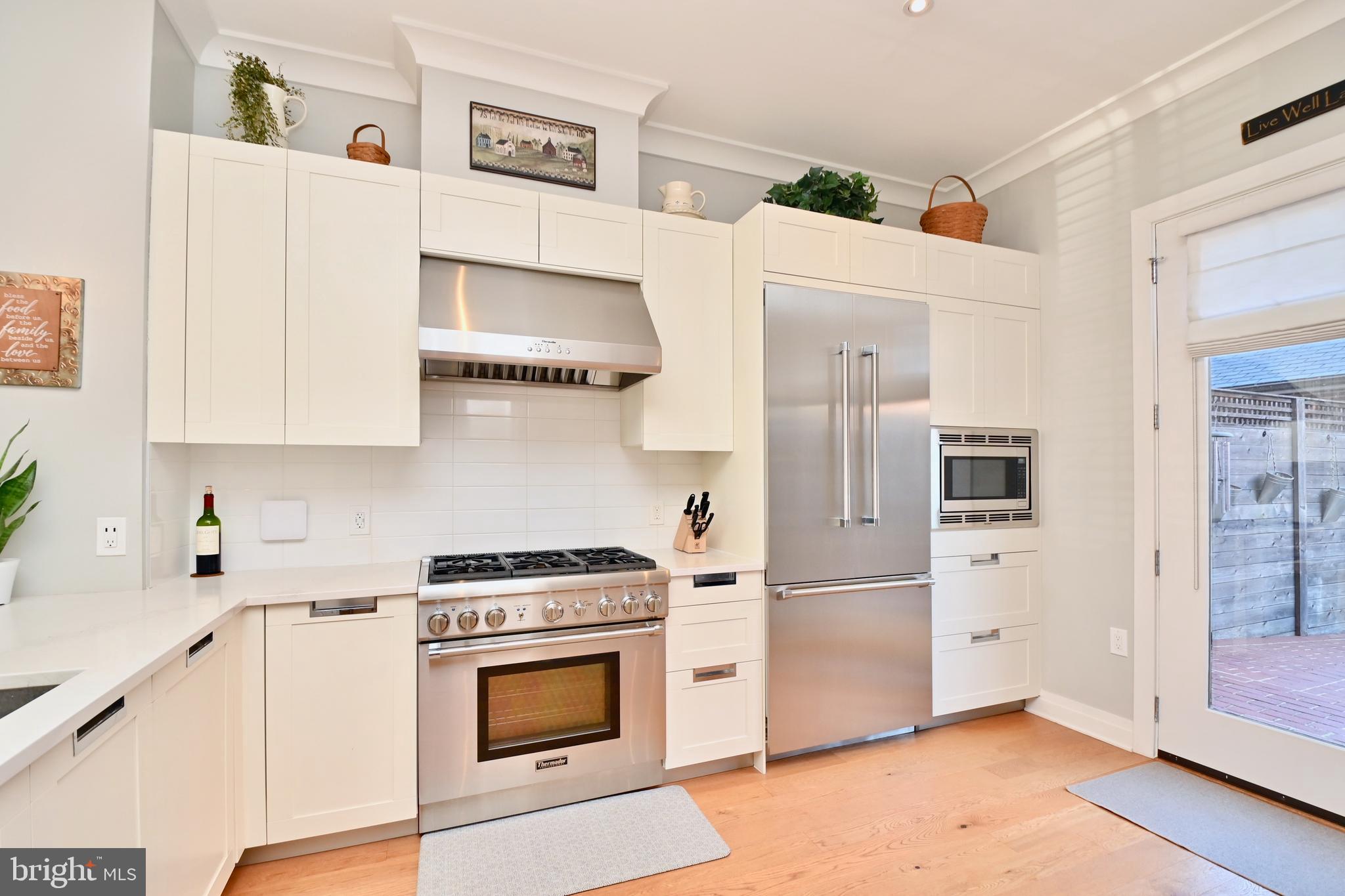 BRIGHTLEAF AND COOPER - Residential