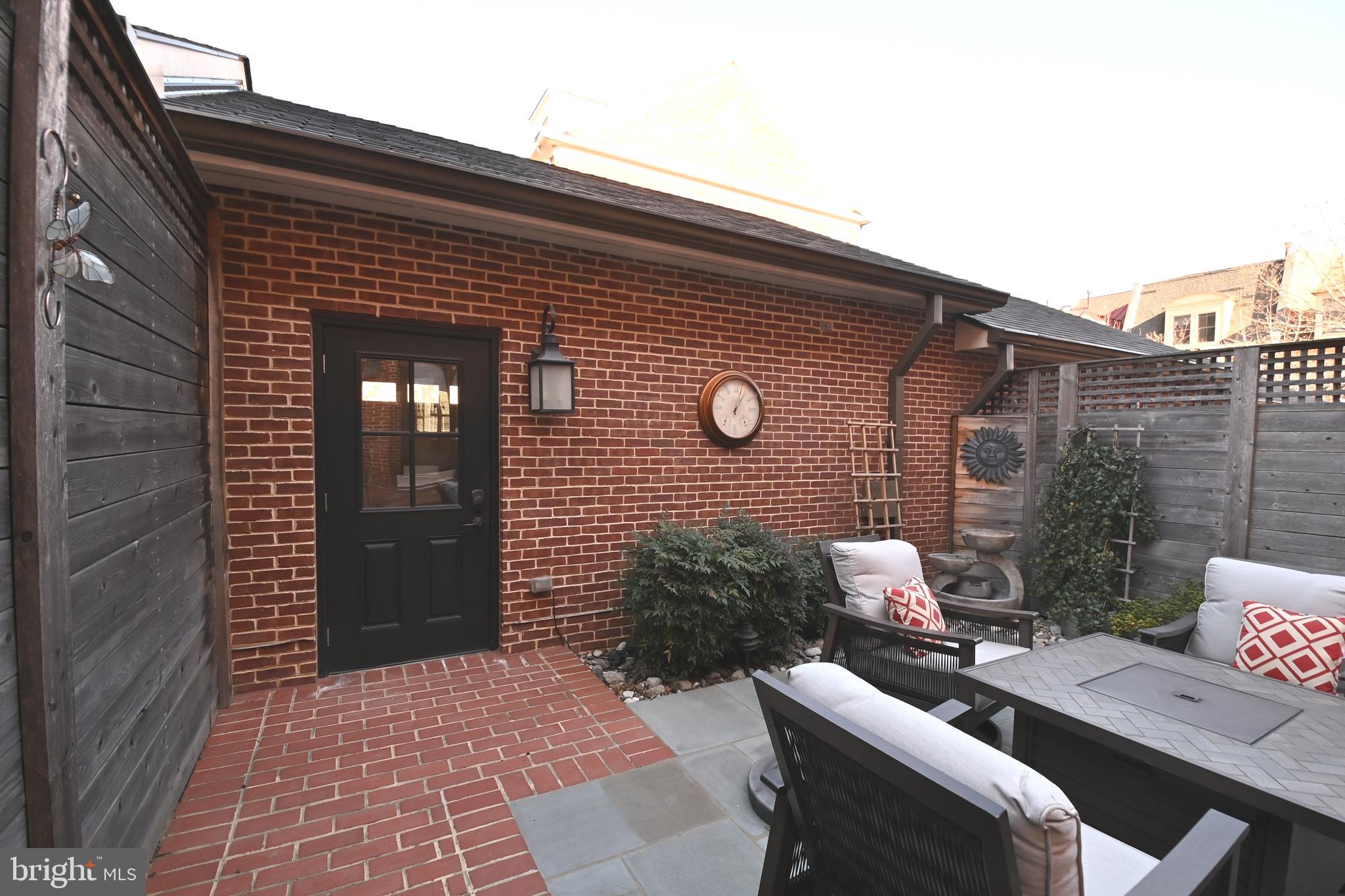 BRIGHTLEAF AND COOPER - Residential