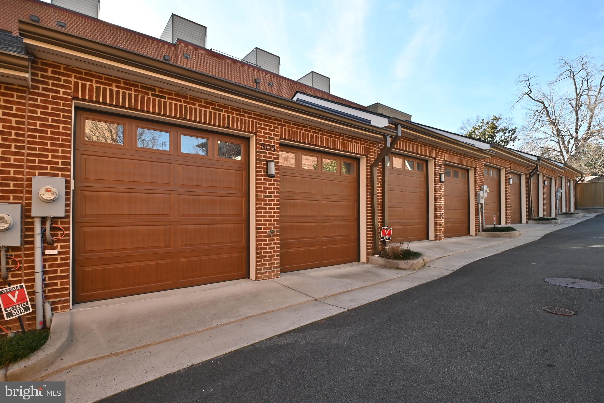 BRIGHTLEAF AND COOPER - Residential