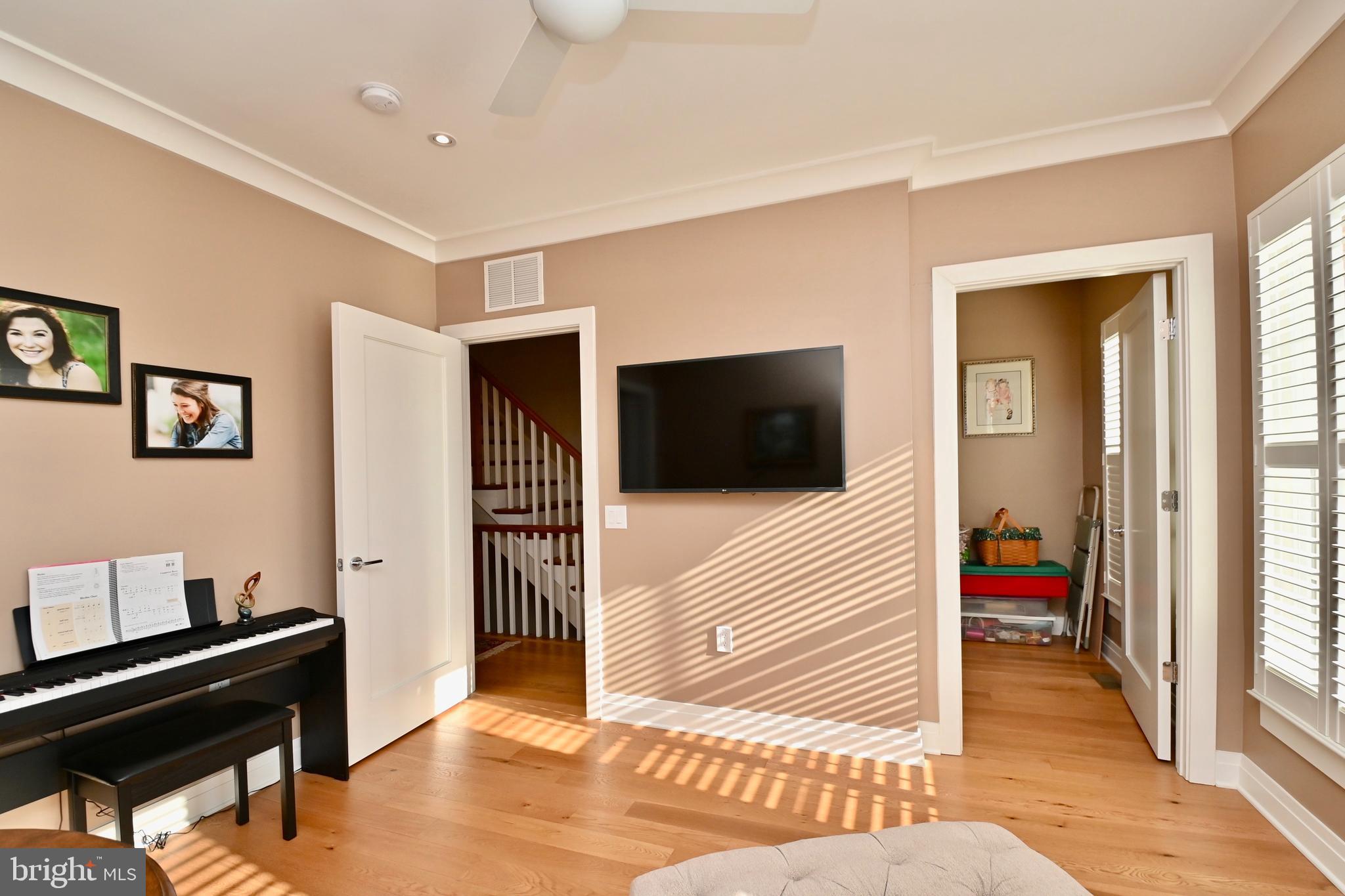 BRIGHTLEAF AND COOPER - Residential