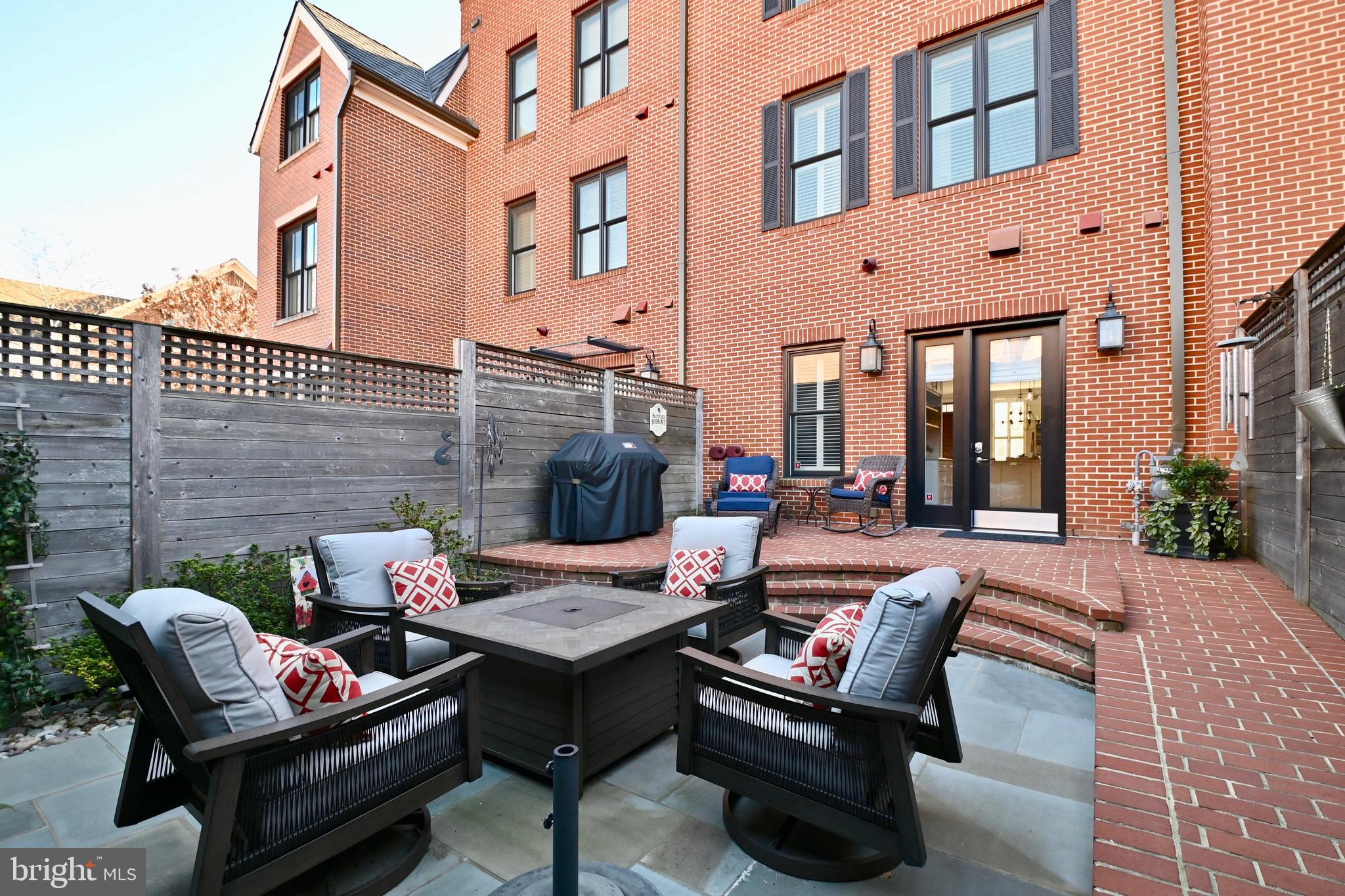 BRIGHTLEAF AND COOPER - Residential