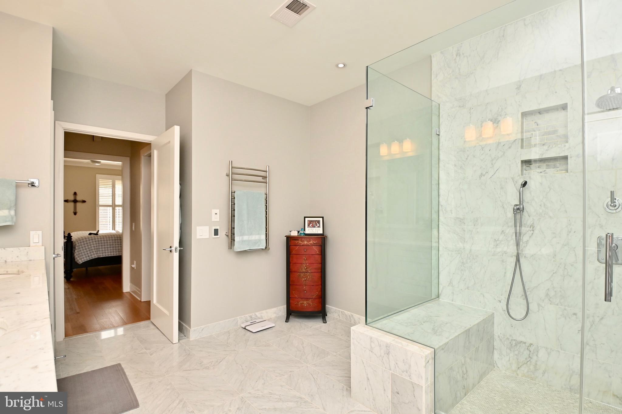 BRIGHTLEAF AND COOPER - Residential