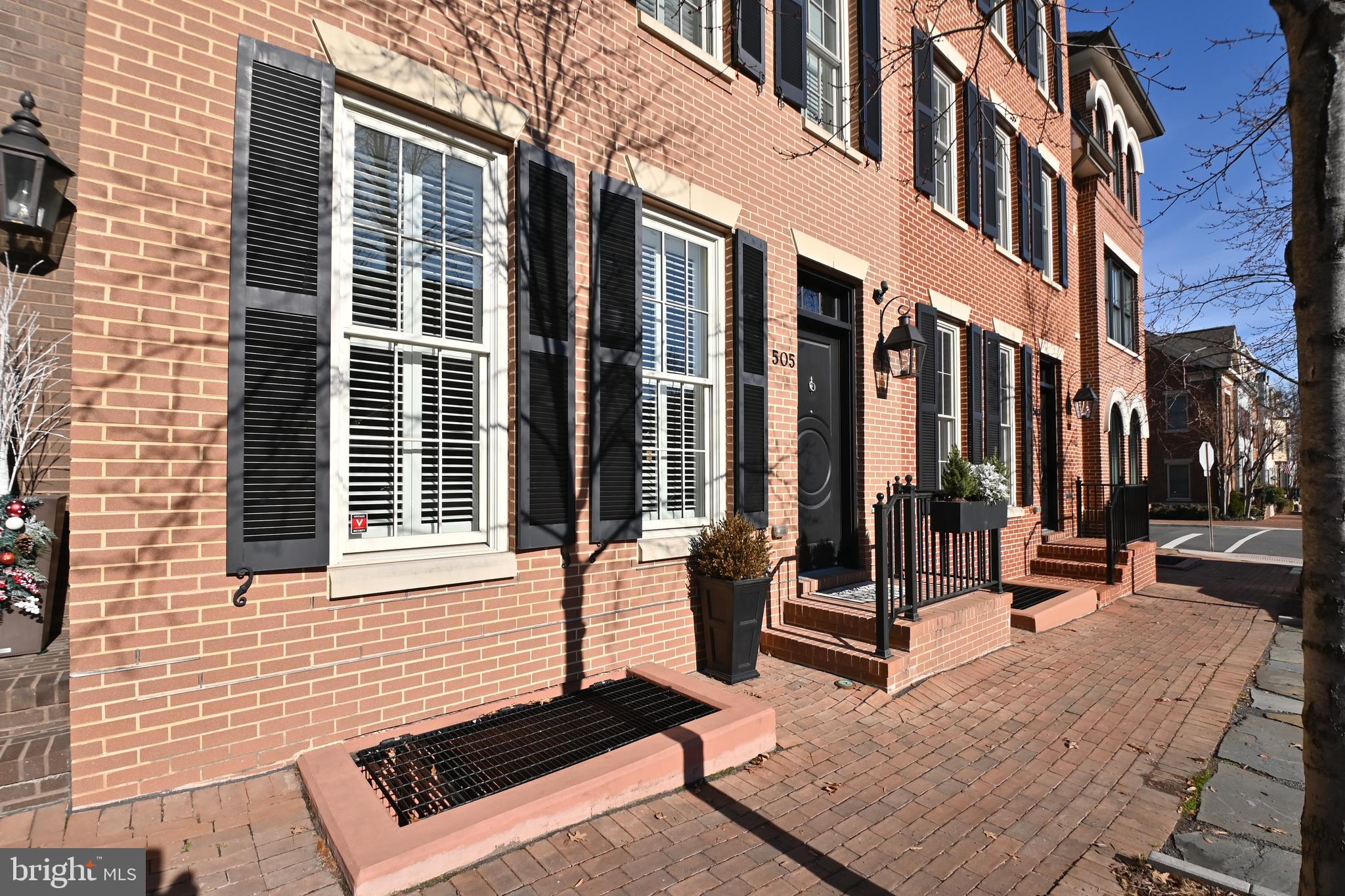 BRIGHTLEAF AND COOPER - Residential